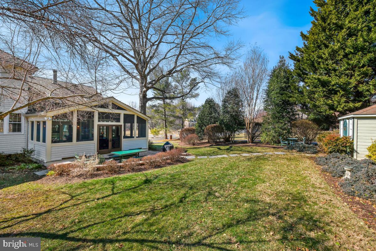 PT ROCKVILLE OUT RES 3 - Residential