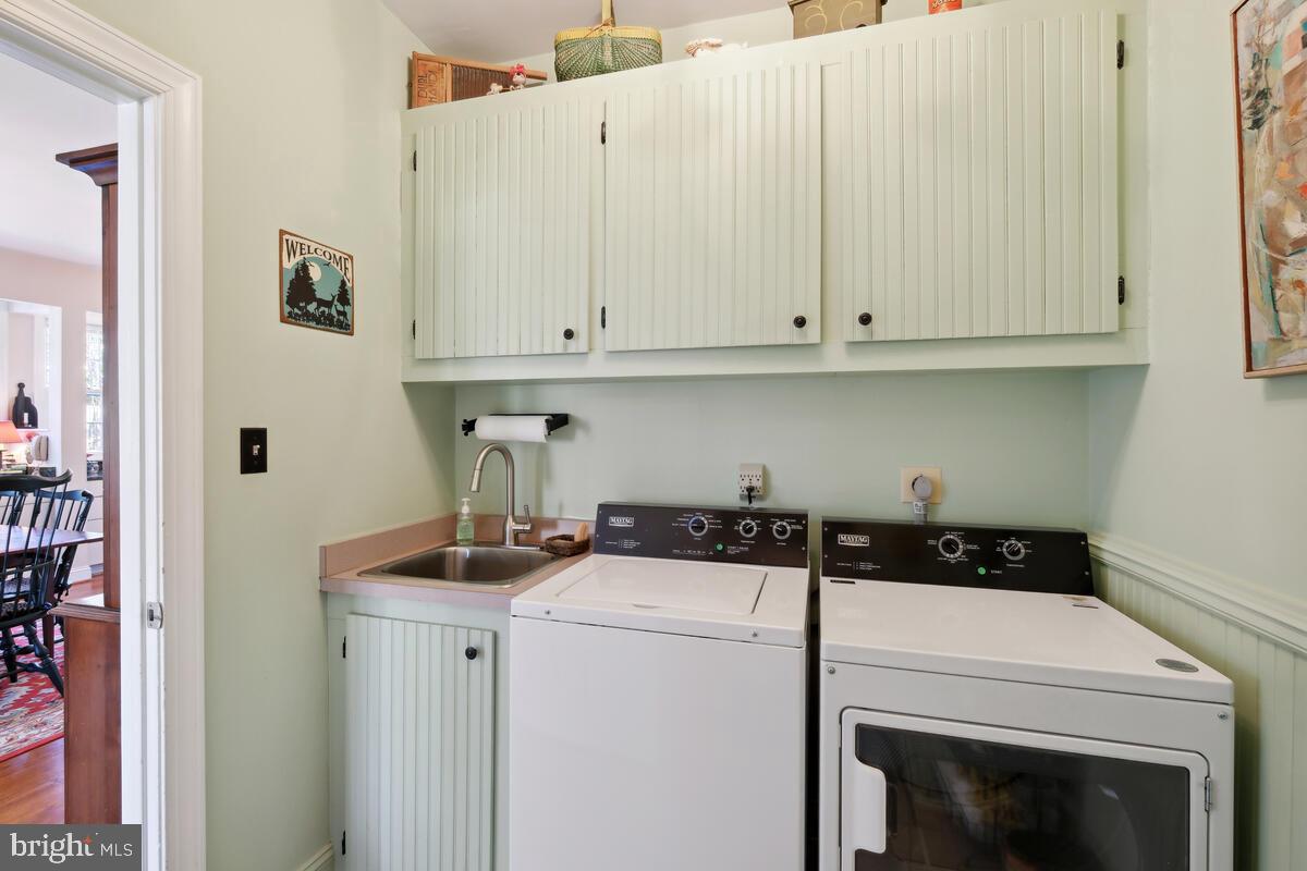 PT ROCKVILLE OUT RES 3 - Residential