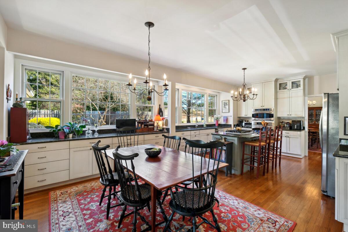 PT ROCKVILLE OUT RES 3 - Residential