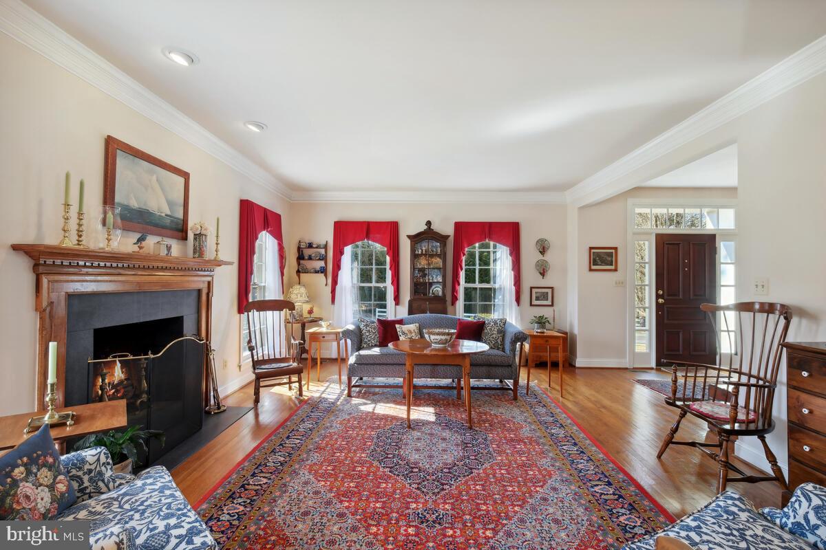 PT ROCKVILLE OUT RES 3 - Residential