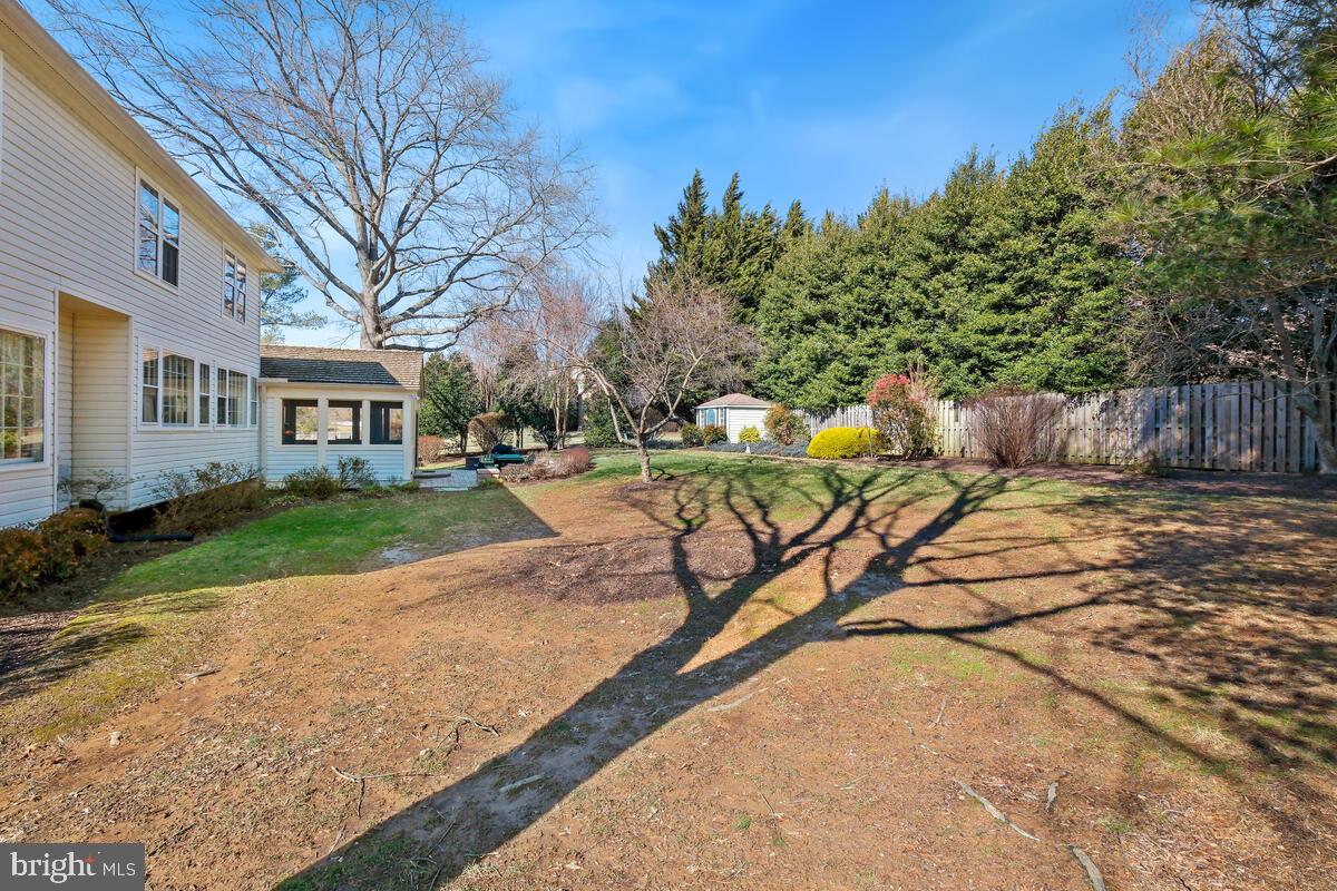 PT ROCKVILLE OUT RES 3 - Residential