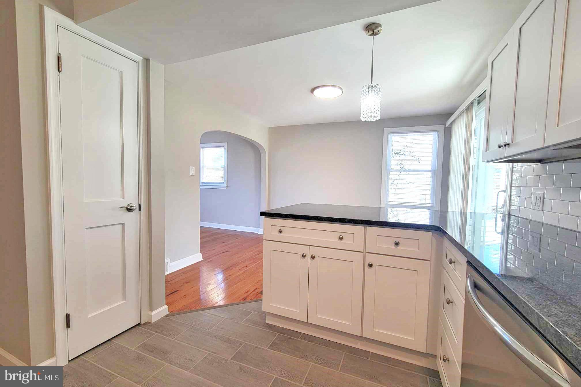 ARONIMINK ESTATES - Residential