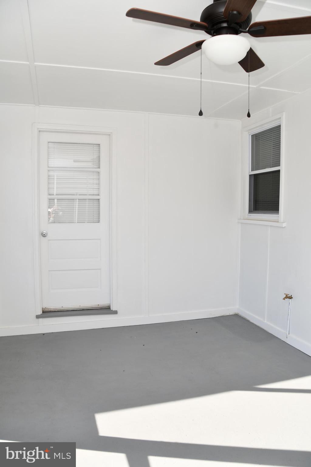 ARONIMINK ESTATES - Residential