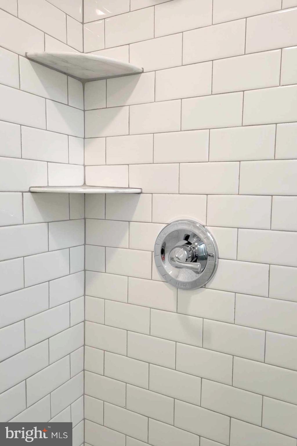 ARONIMINK ESTATES - Residential