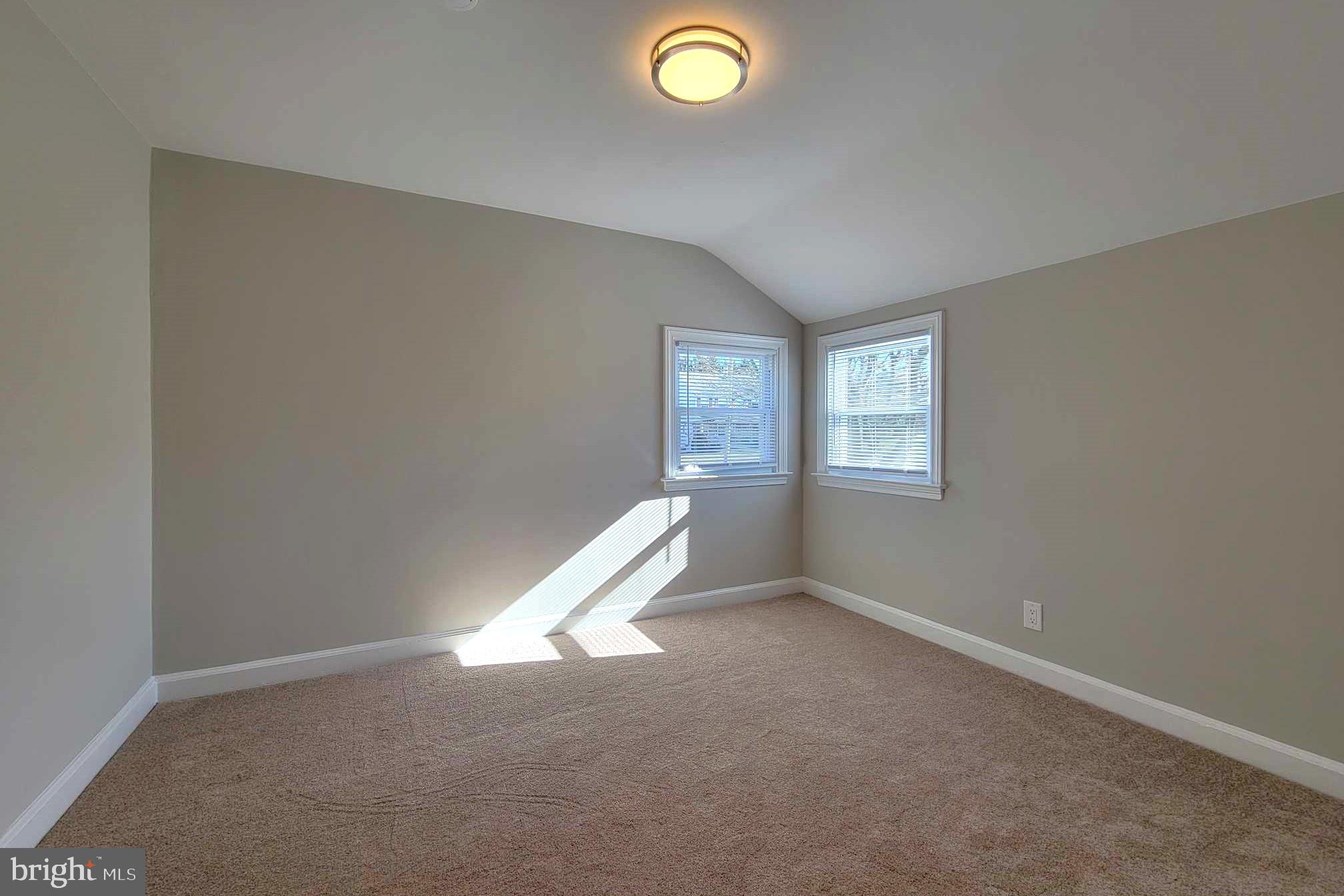 ARONIMINK ESTATES - Residential