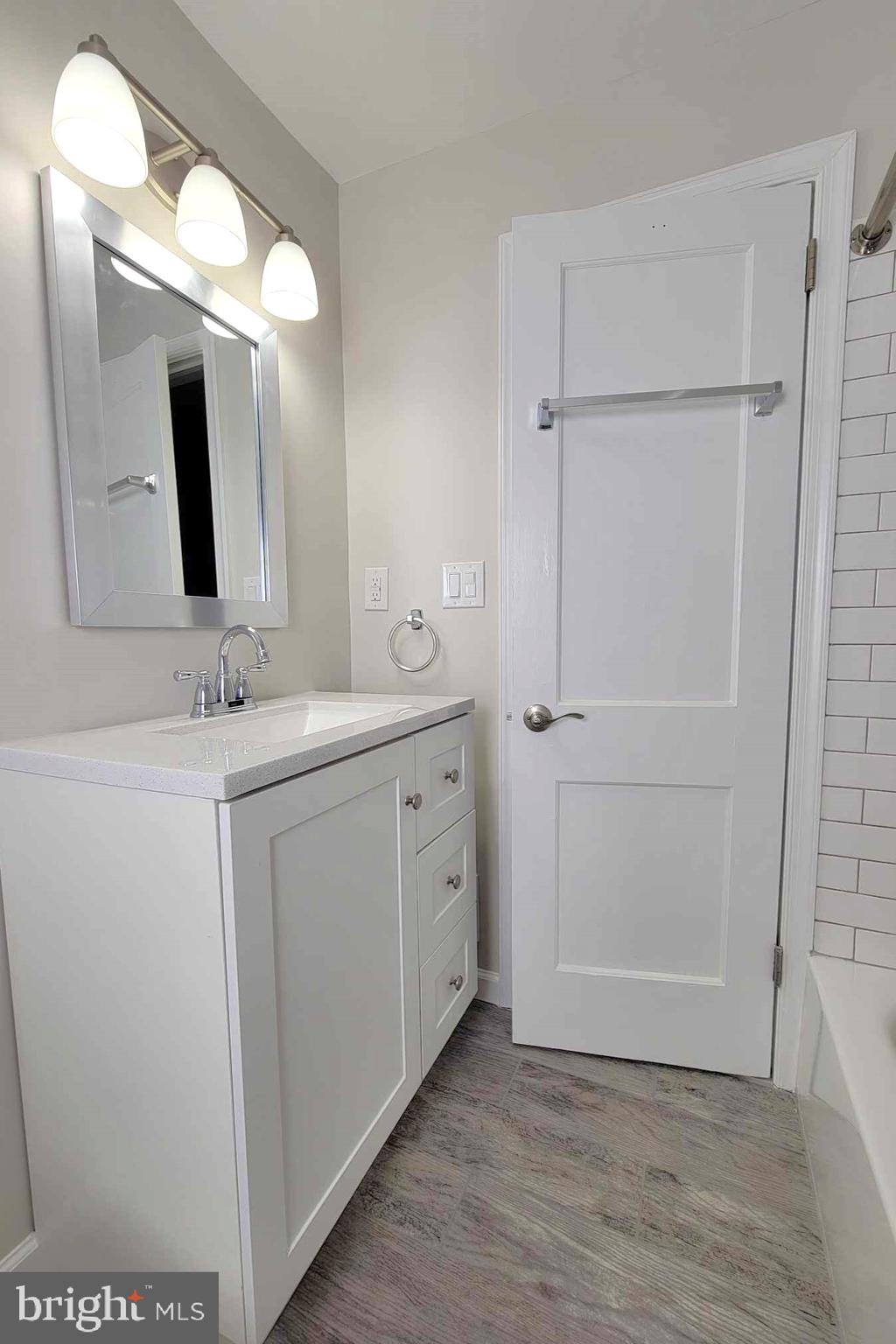 ARONIMINK ESTATES - Residential