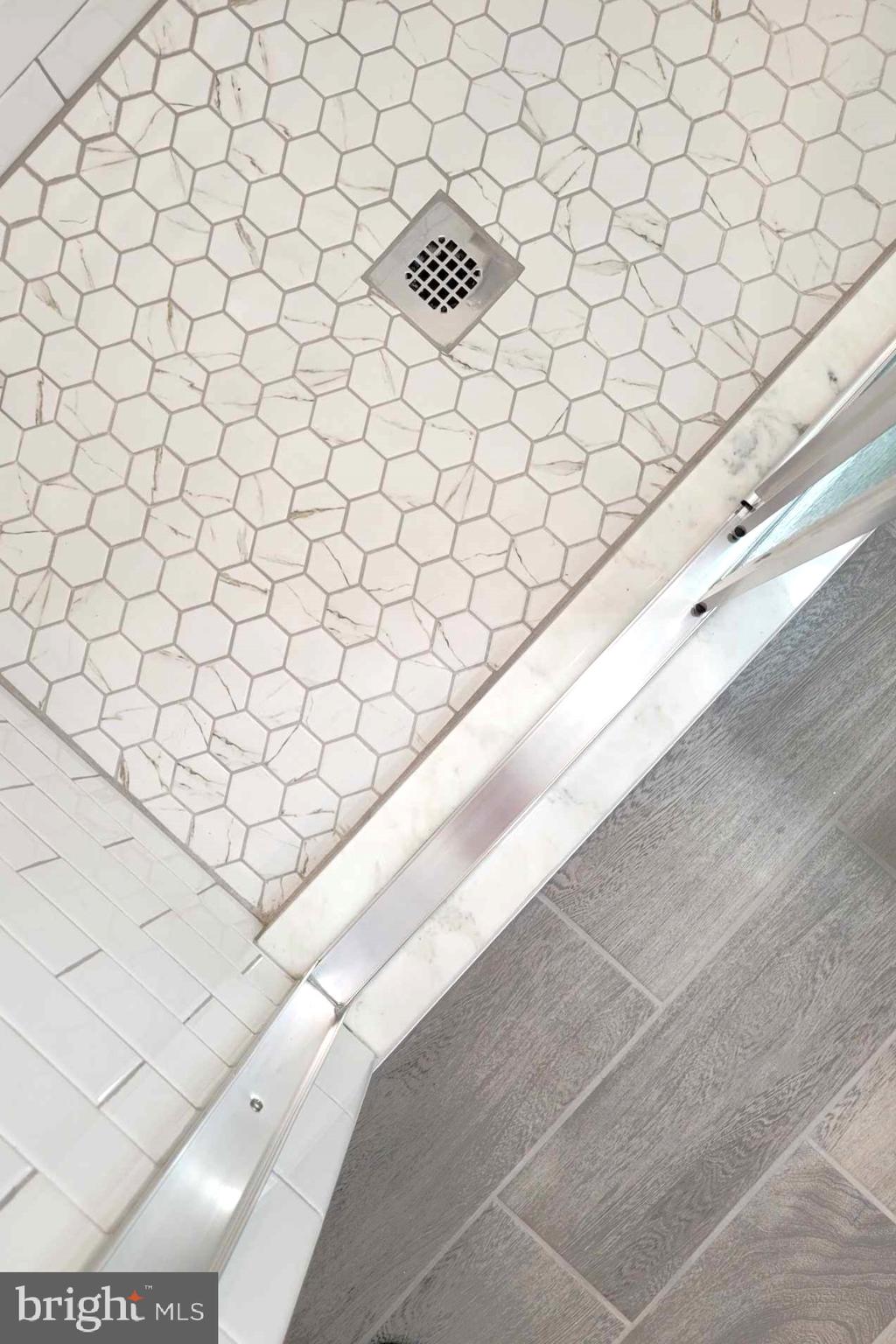 ARONIMINK ESTATES - Residential