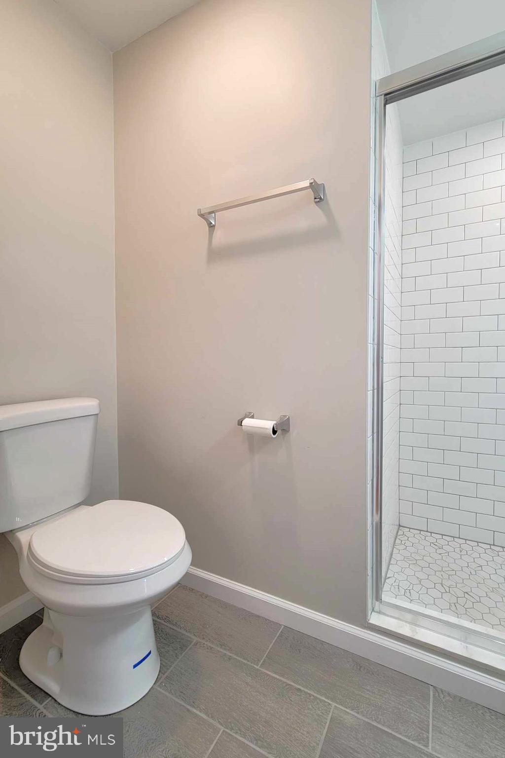 ARONIMINK ESTATES - Residential