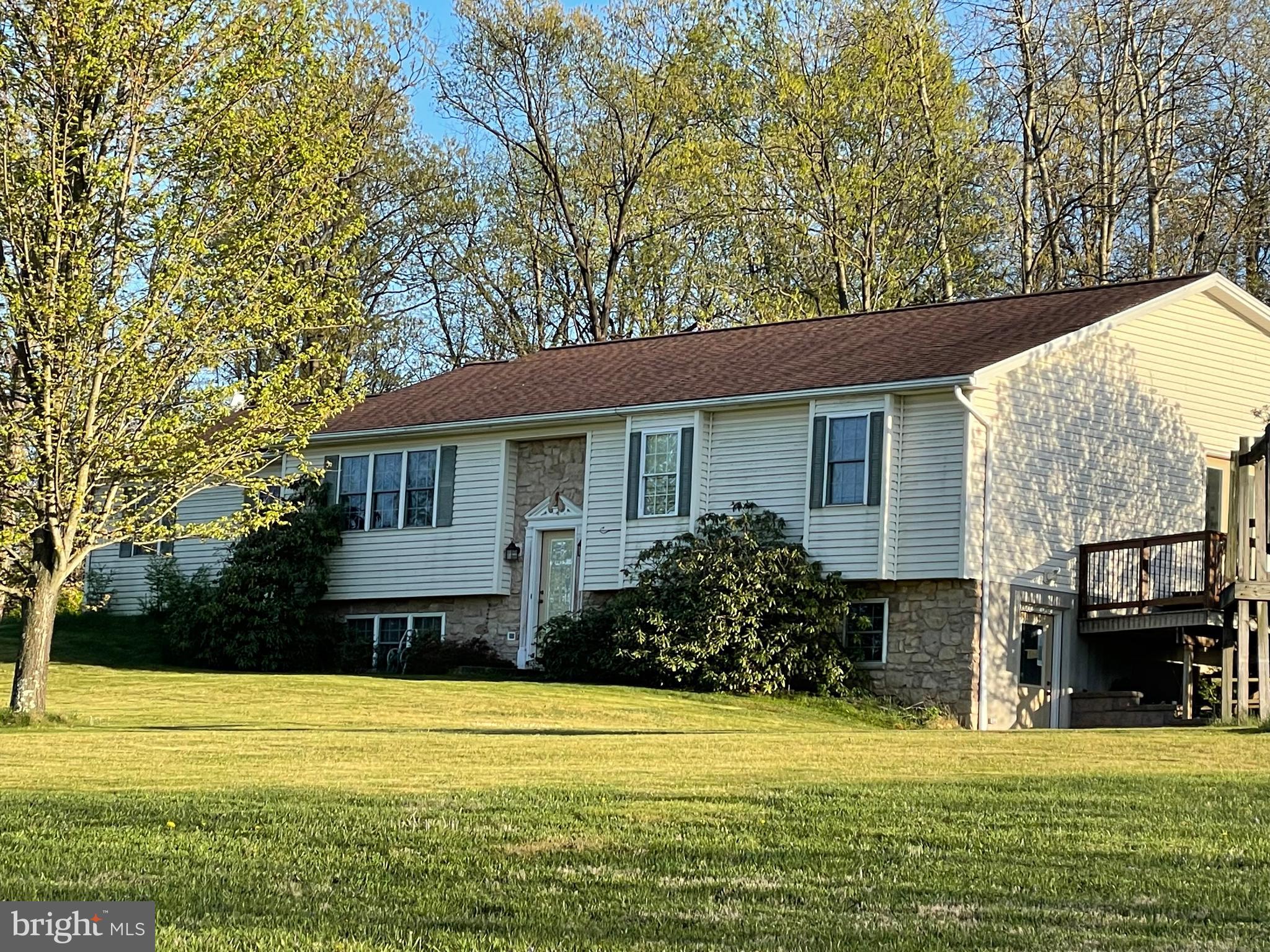 64 MAPLE LANE