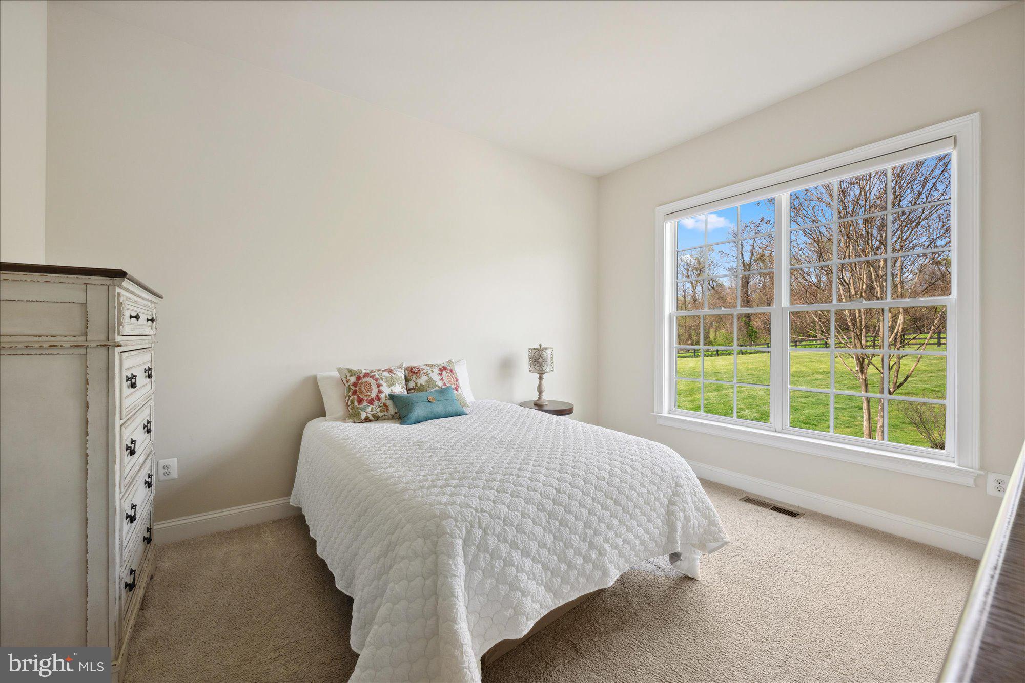 BLACK OAK CREEK - Residential