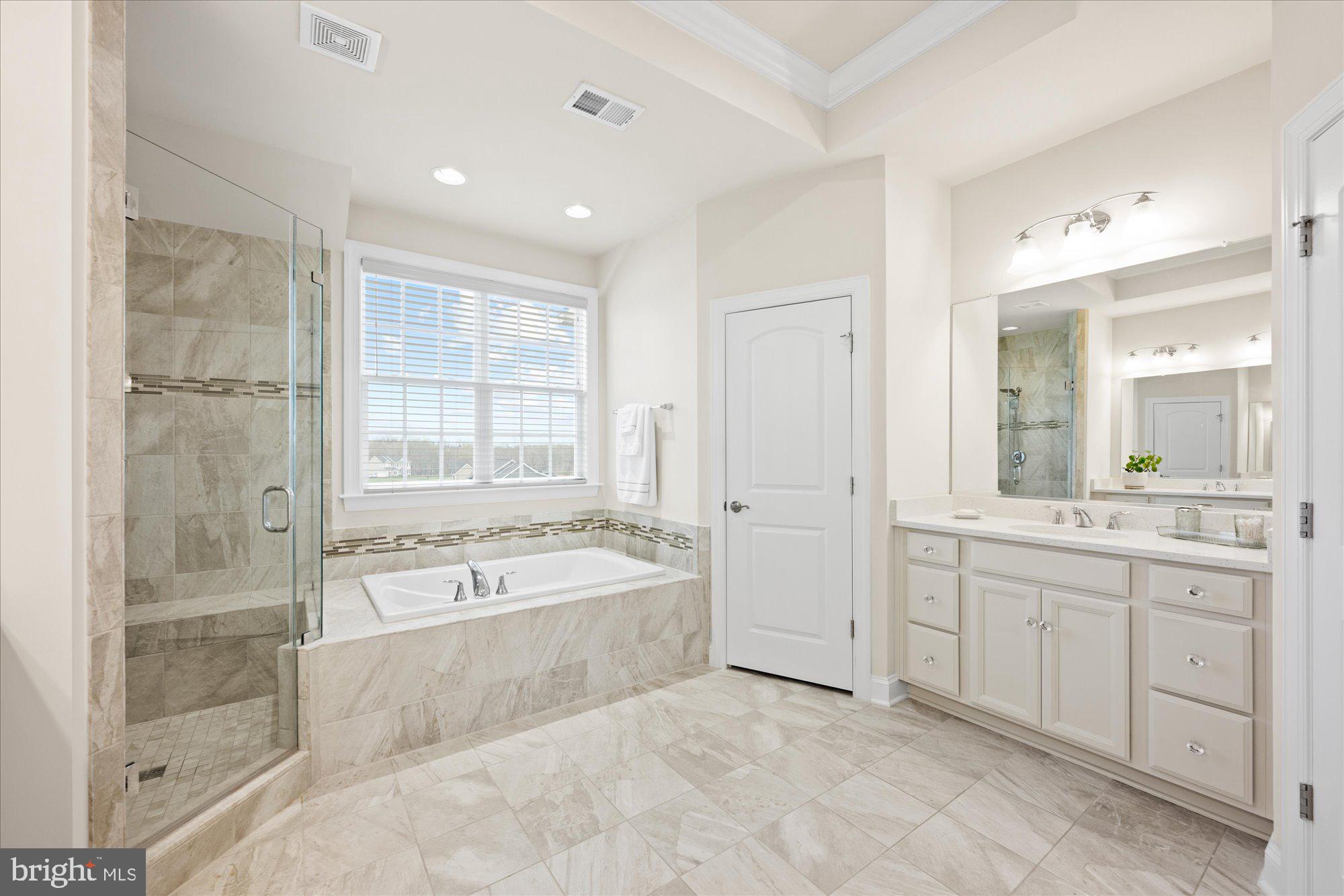 BLACK OAK CREEK - Residential