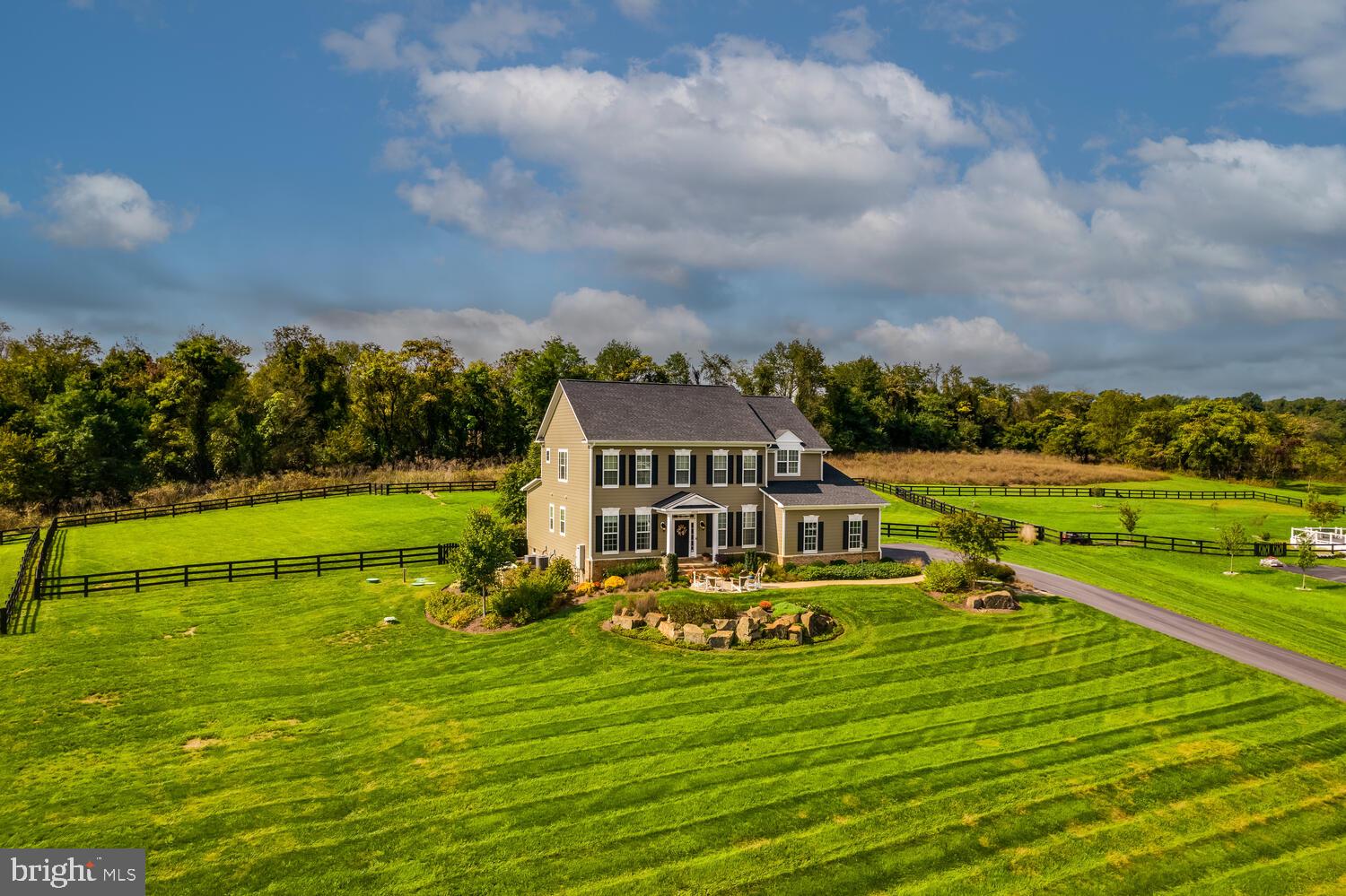 BLACK OAK CREEK - Residential