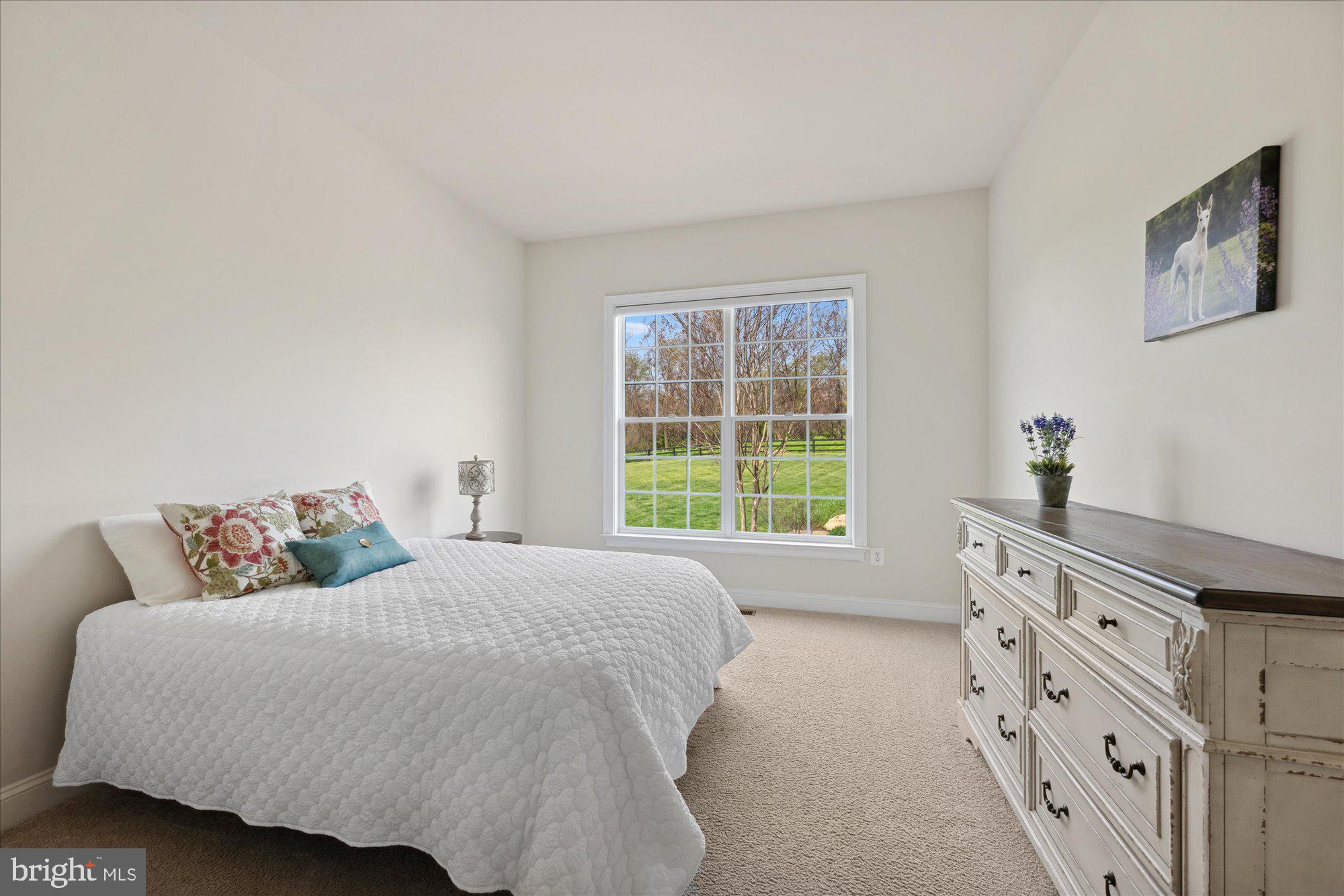 BLACK OAK CREEK - Residential