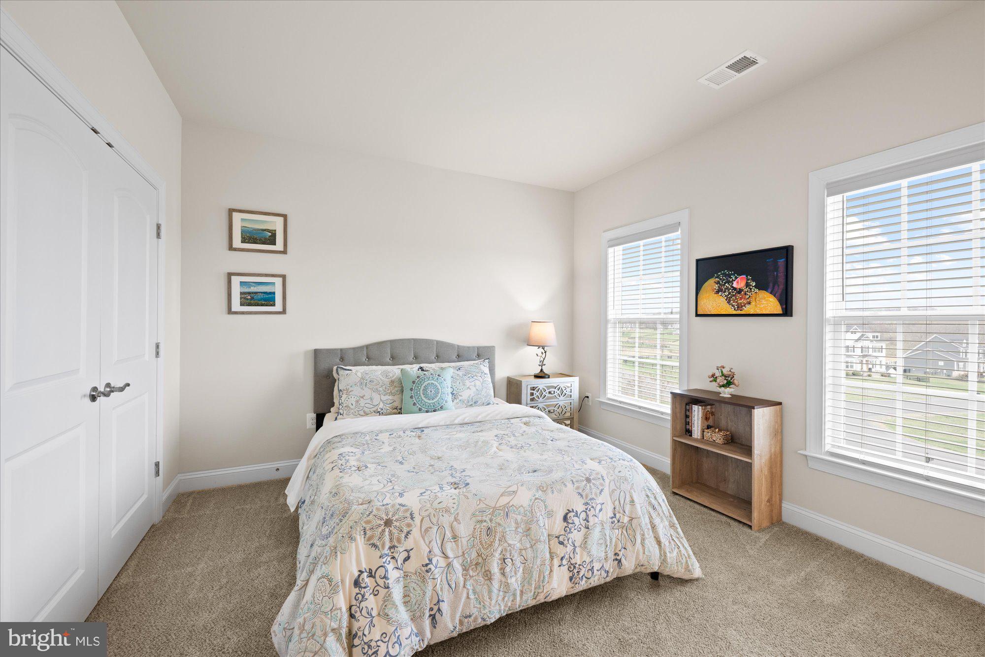 BLACK OAK CREEK - Residential