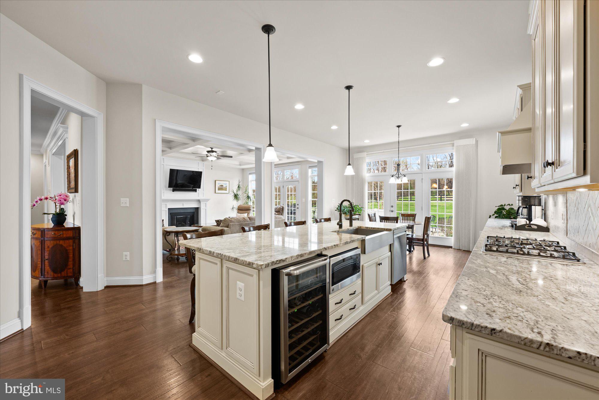 BLACK OAK CREEK - Residential