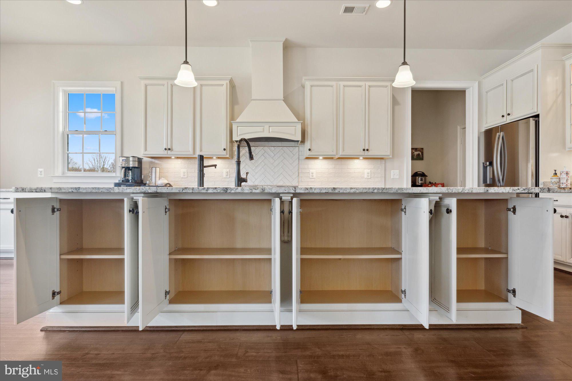 BLACK OAK CREEK - Residential