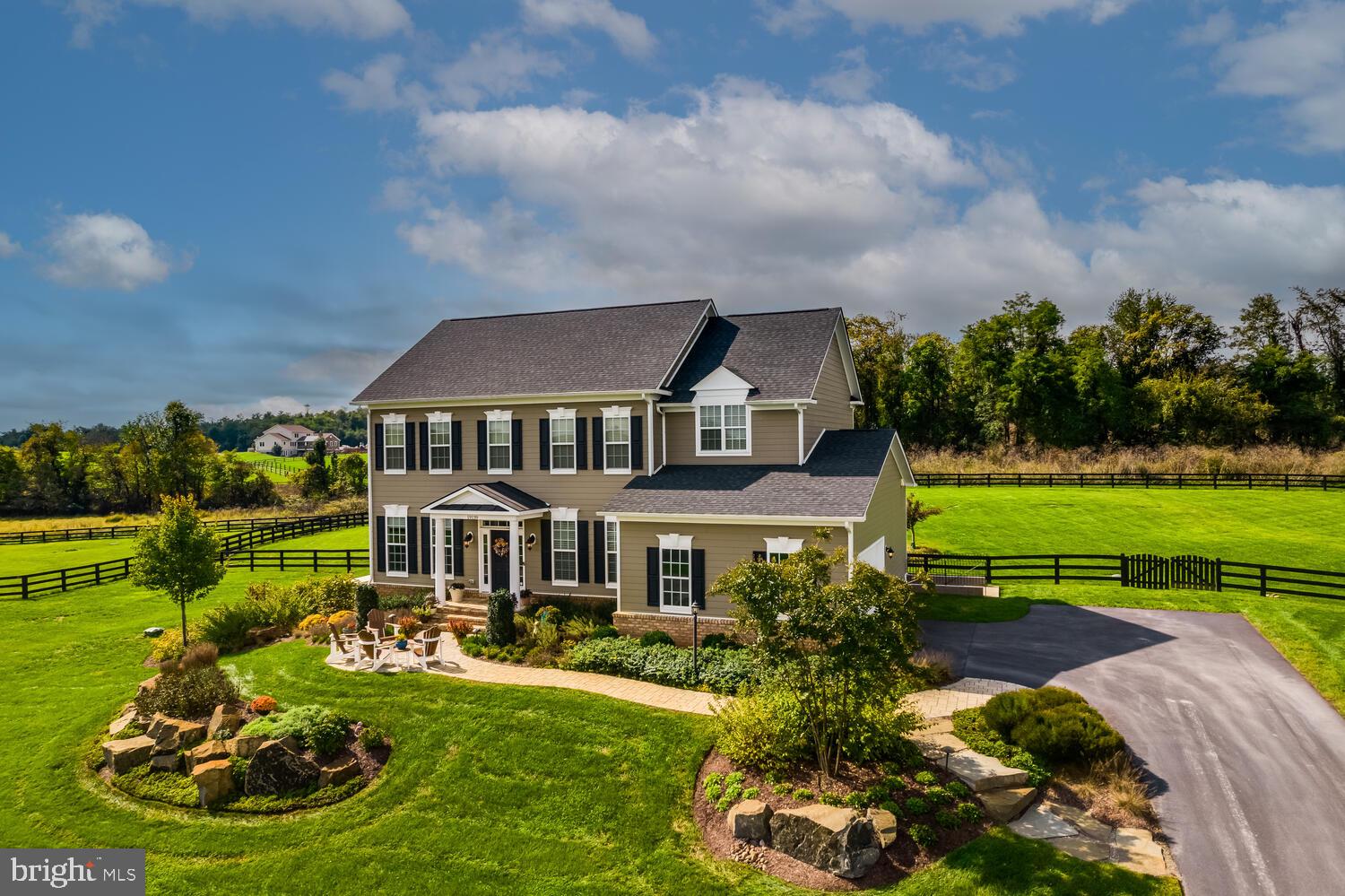 BLACK OAK CREEK - Residential