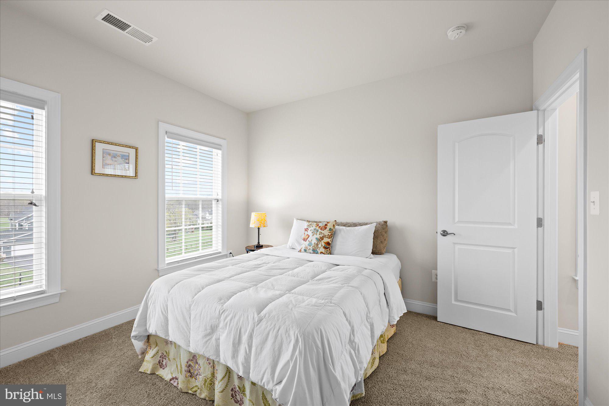 BLACK OAK CREEK - Residential