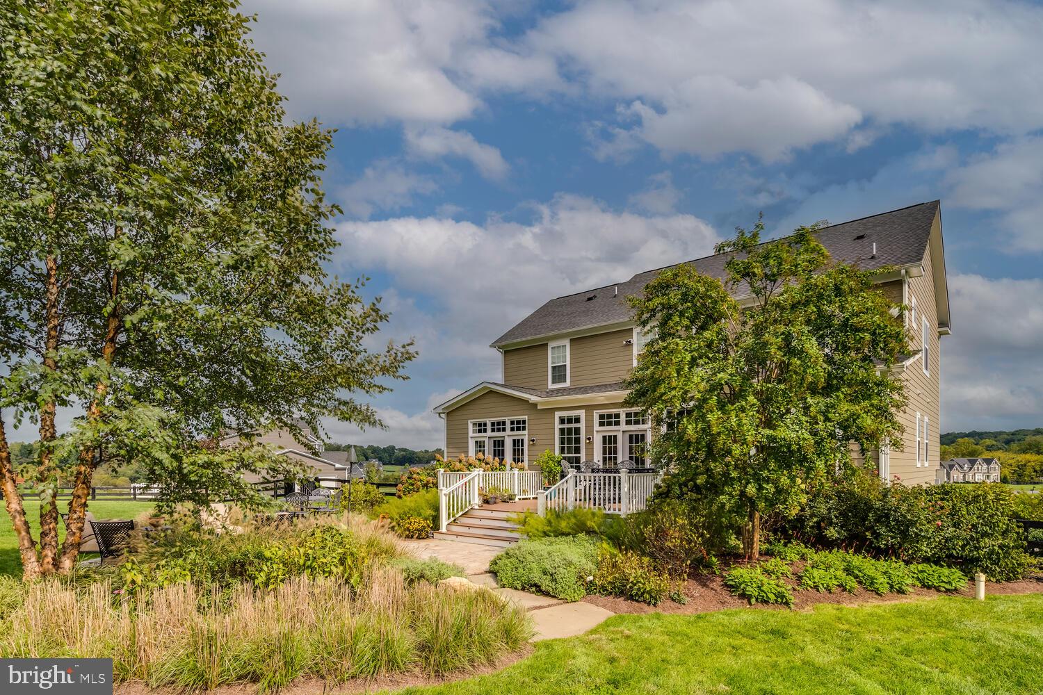 BLACK OAK CREEK - Residential