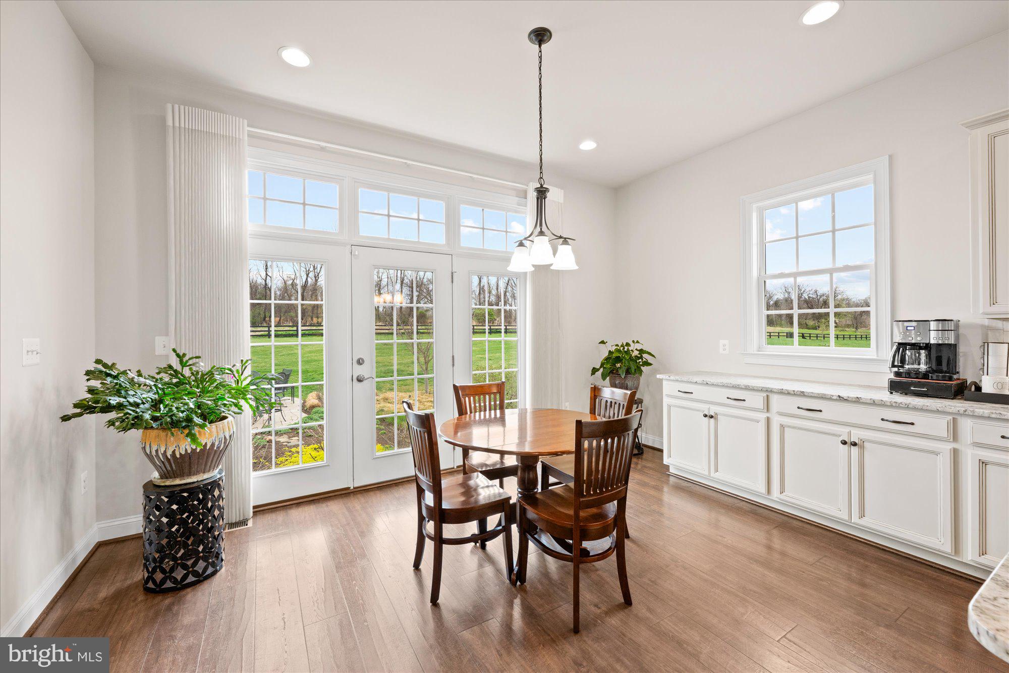 BLACK OAK CREEK - Residential