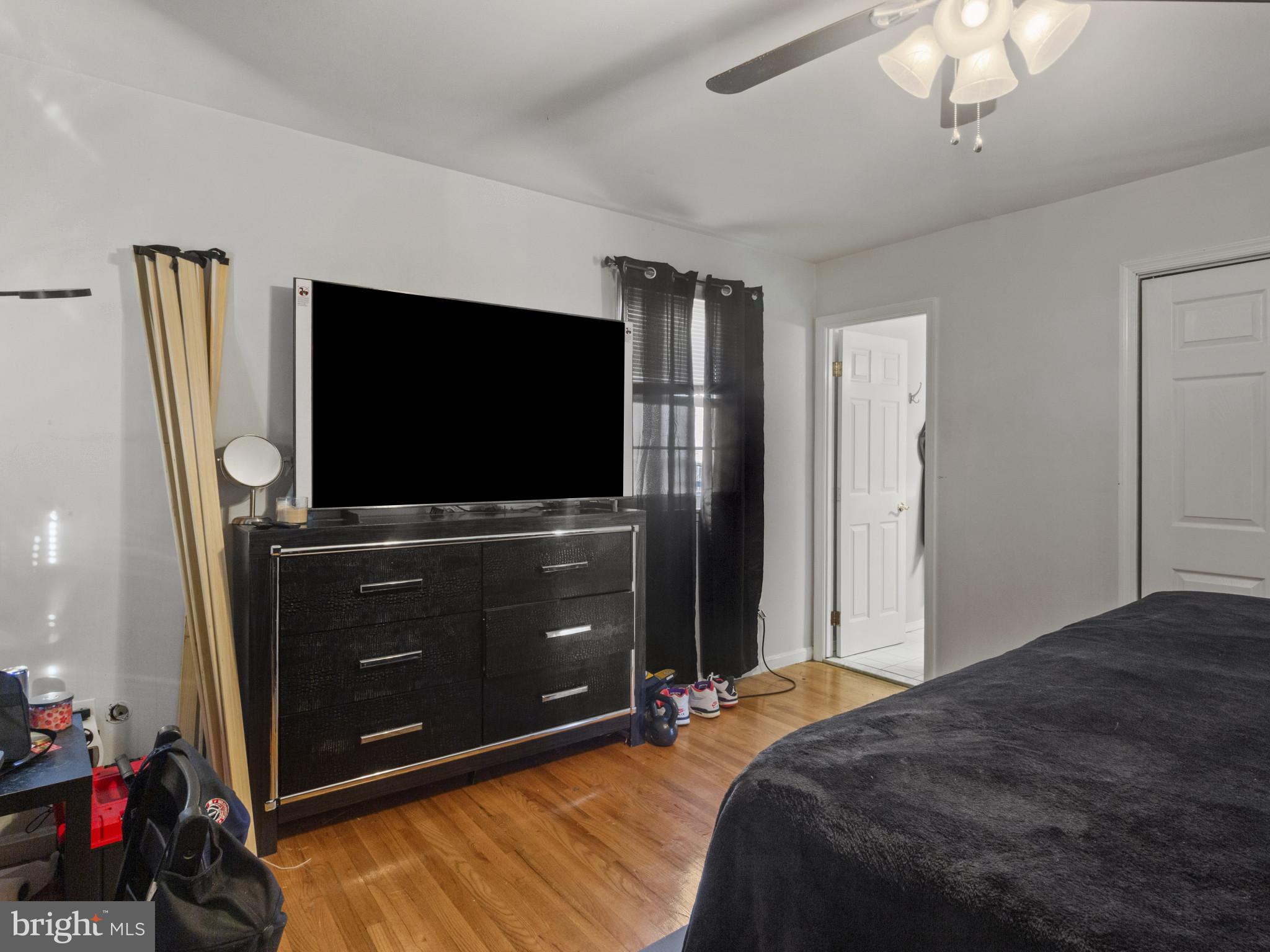 MT CARMEL WOODS - Residential