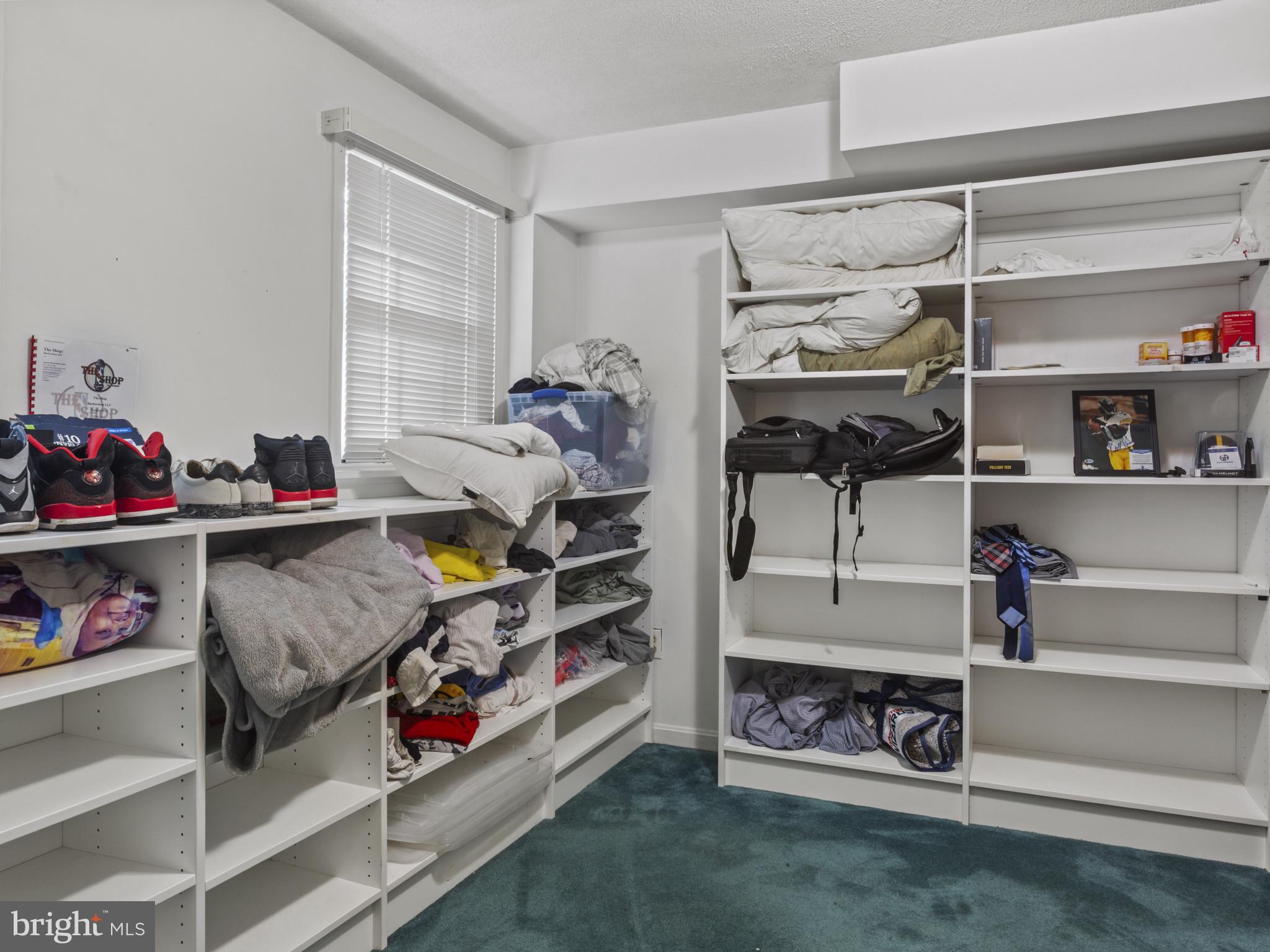 MT CARMEL WOODS - Residential