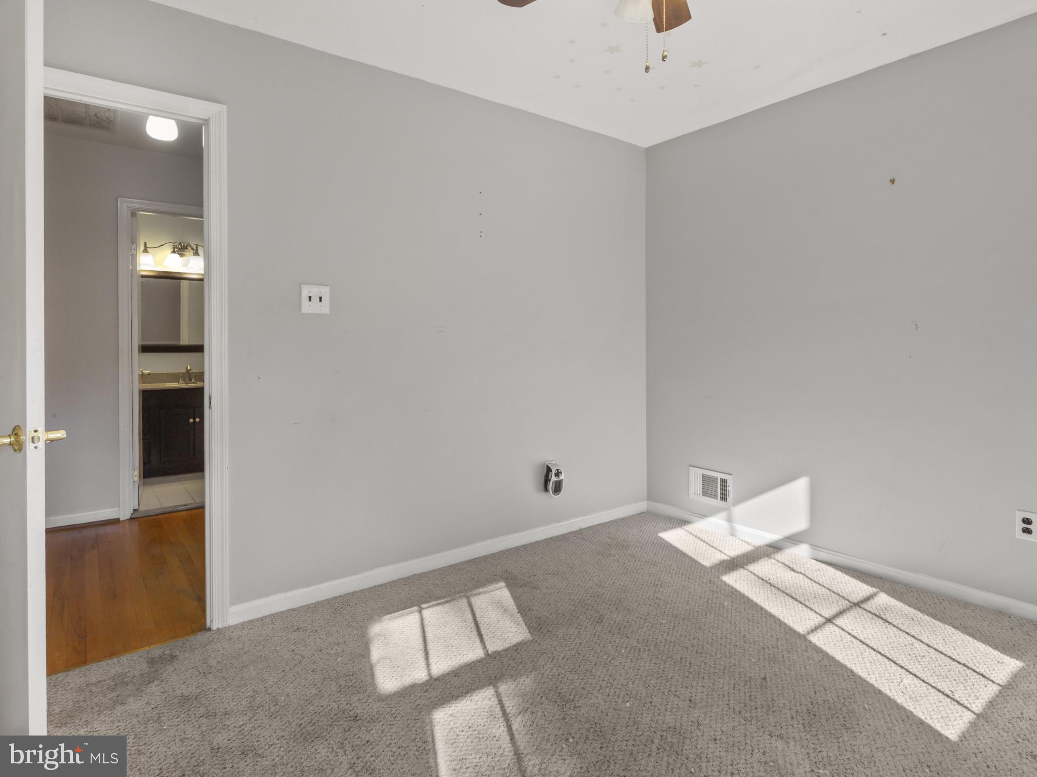 MT CARMEL WOODS - Residential