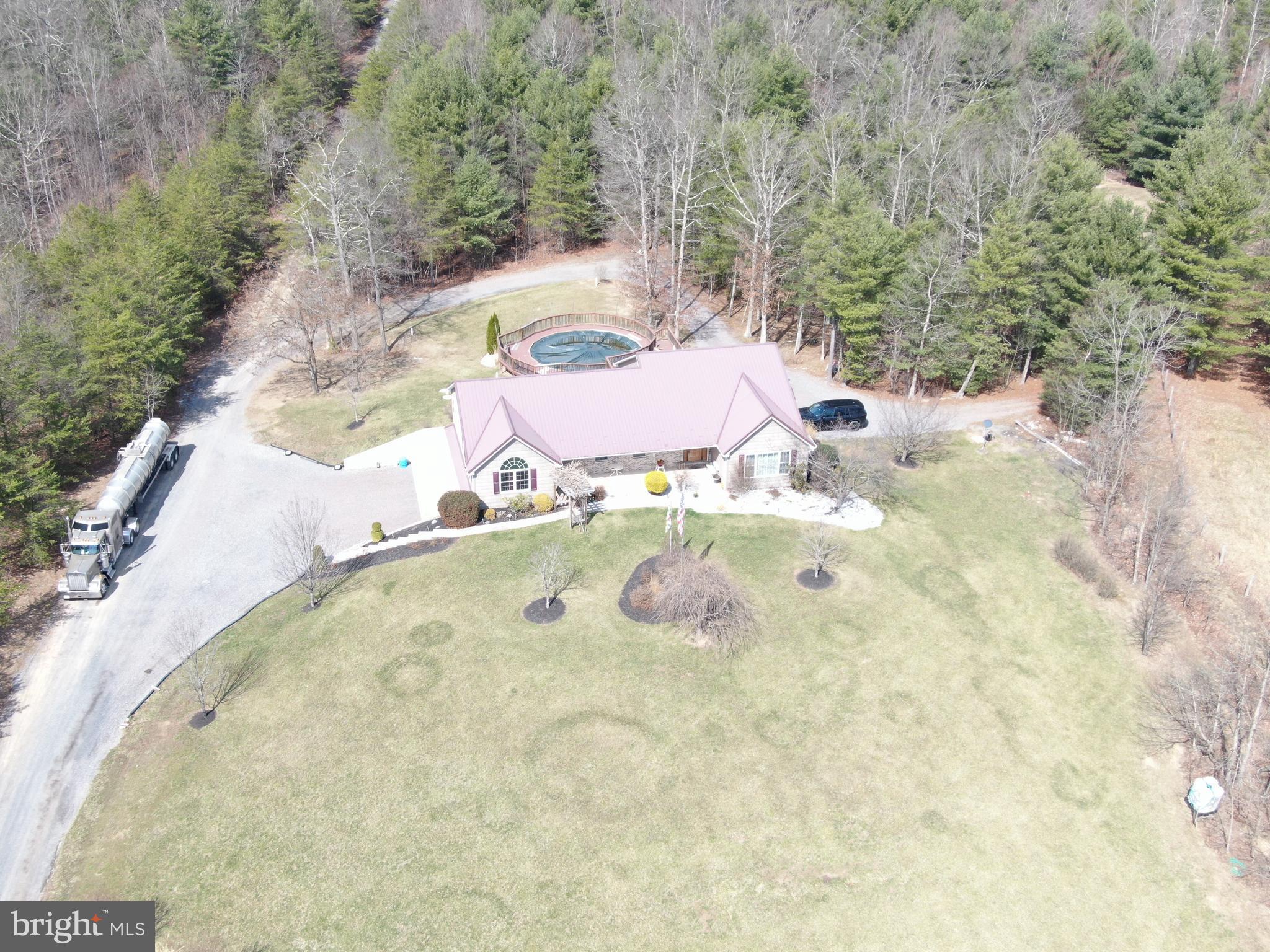 11749 TOWN CREEK ROAD NE
