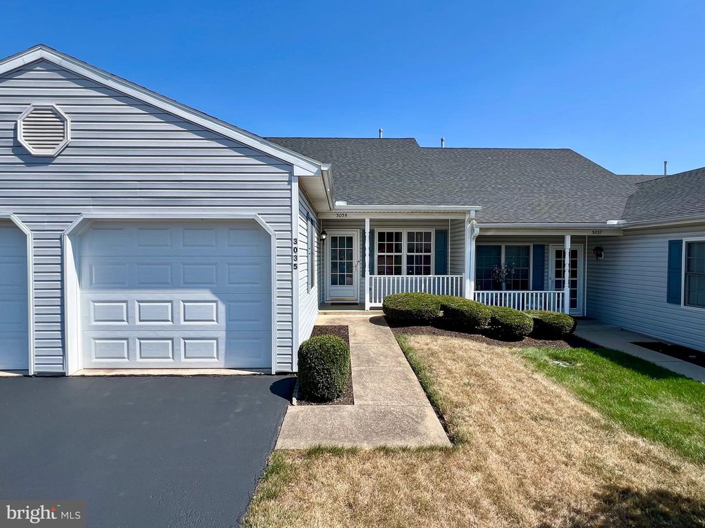 Photo of 3035 Village Circle W, YORK, PA 17404 (MLS # PAYK2090018)