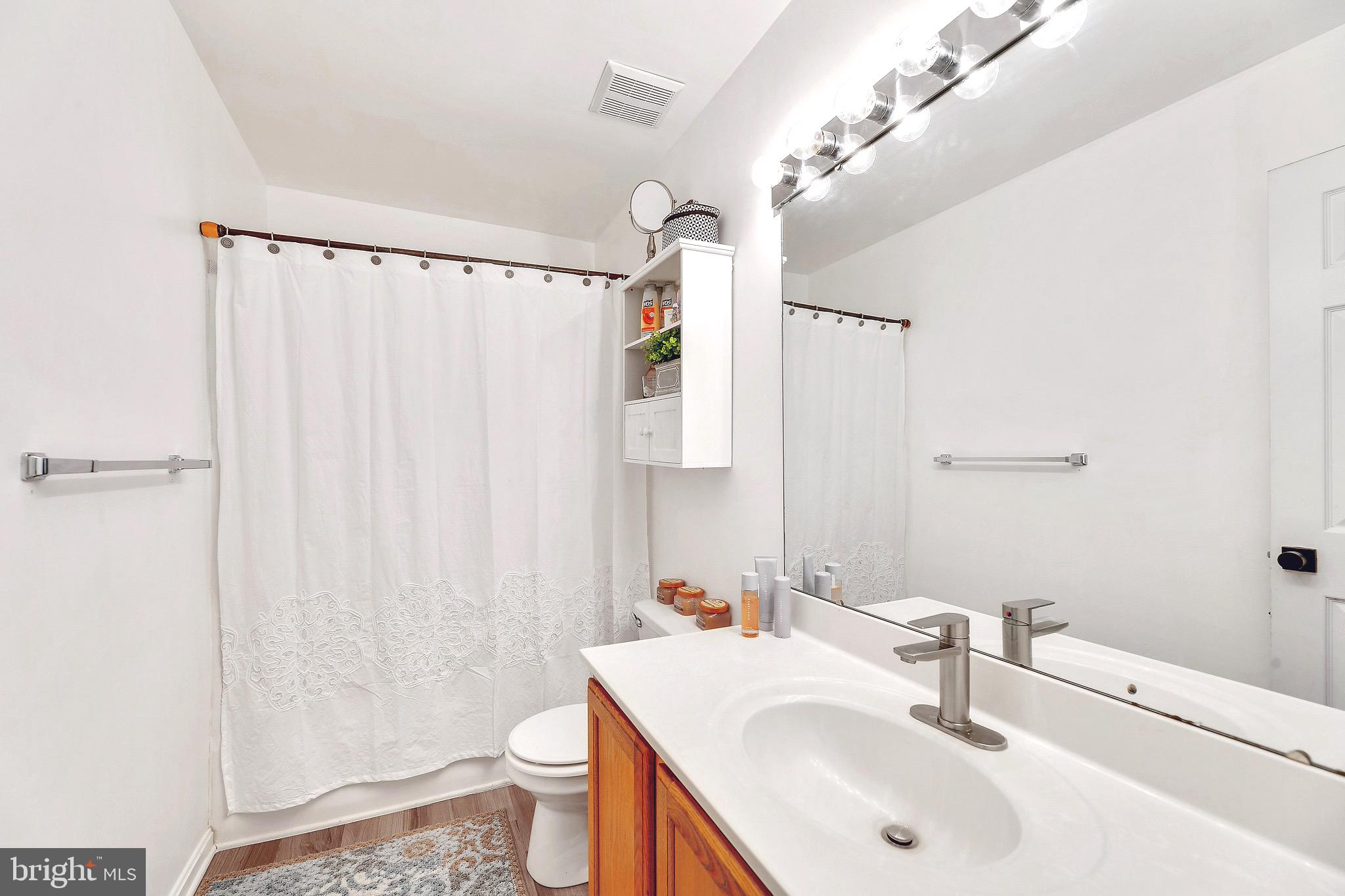 TEMPLE PLAZA - Residential