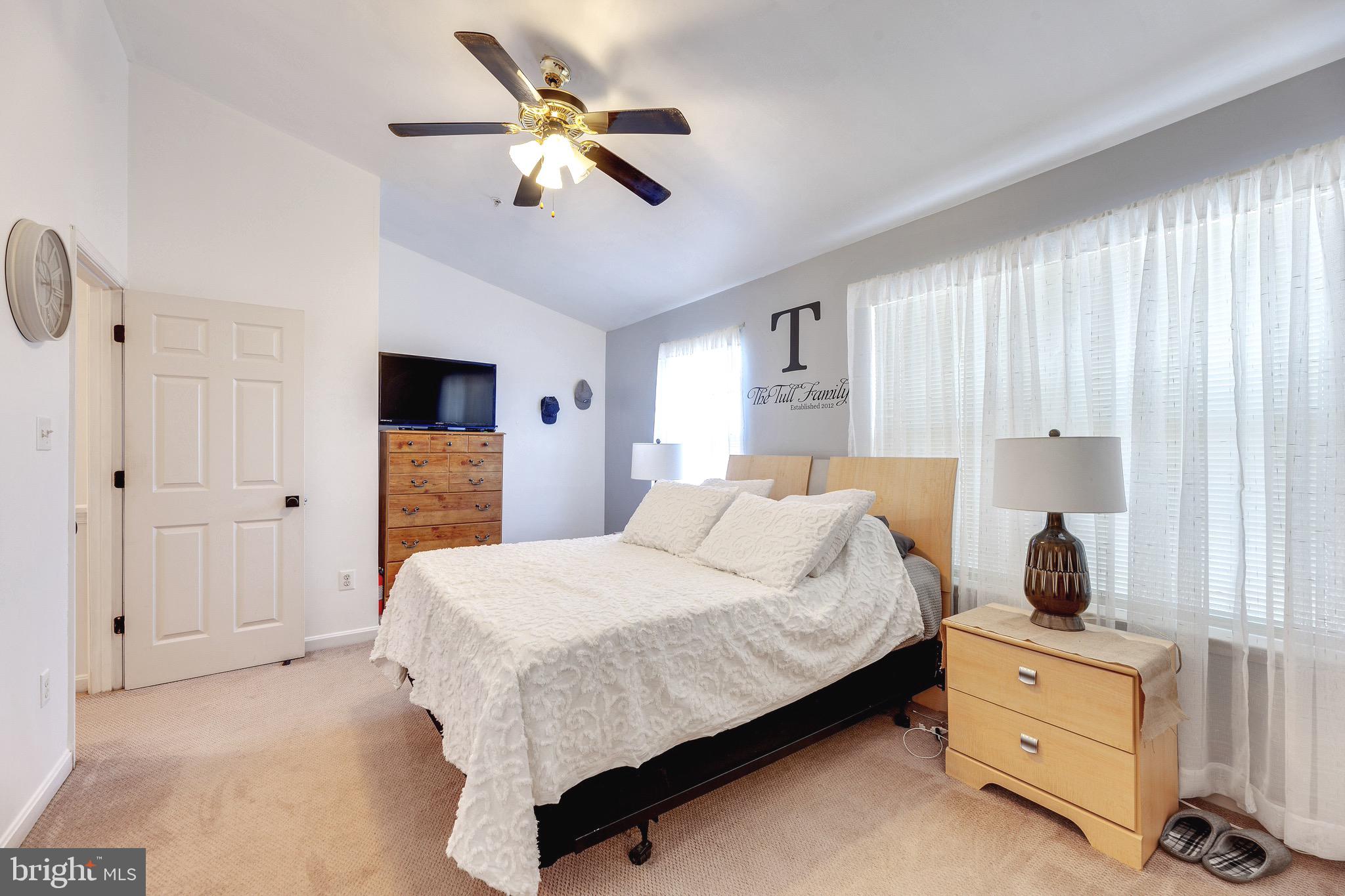 TEMPLE PLAZA - Residential