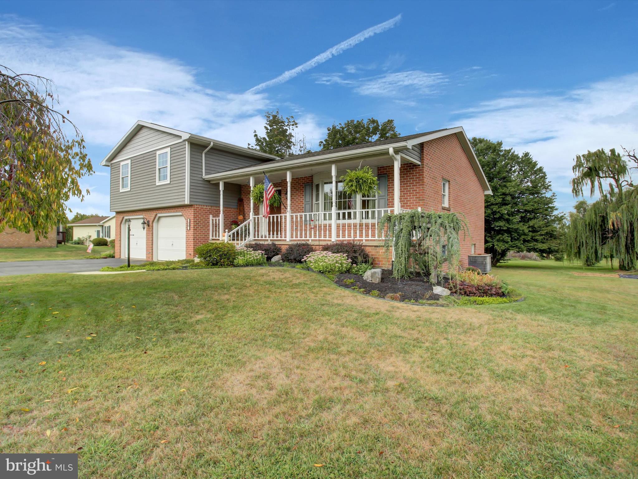 18 HEARTHSIDE LANE