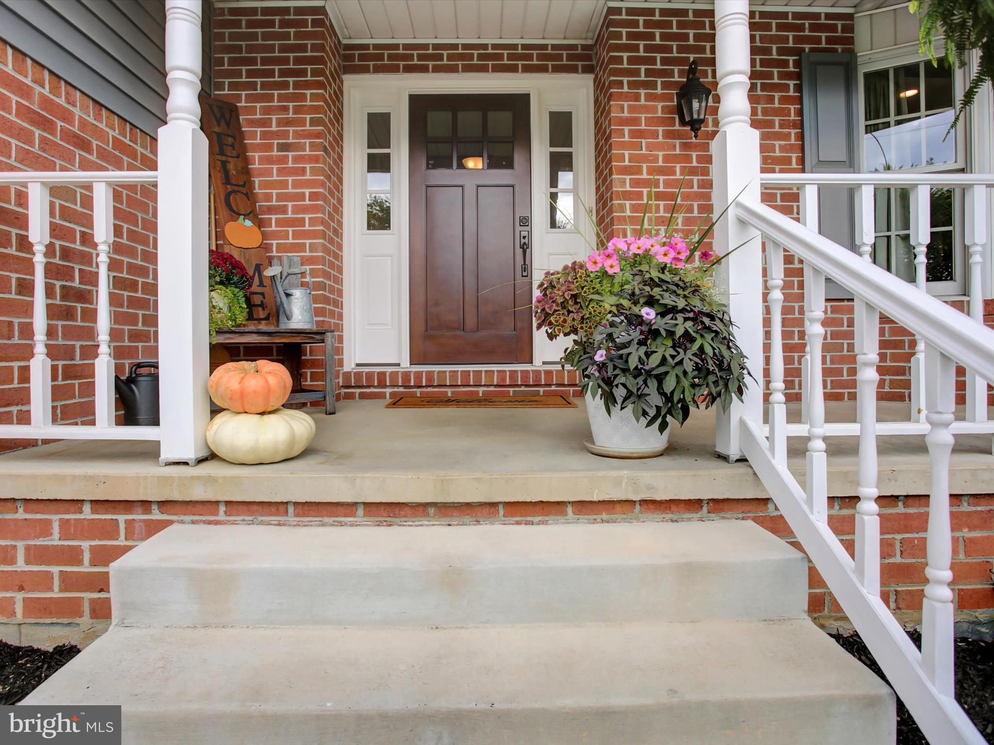 18 HEARTHSIDE LANE