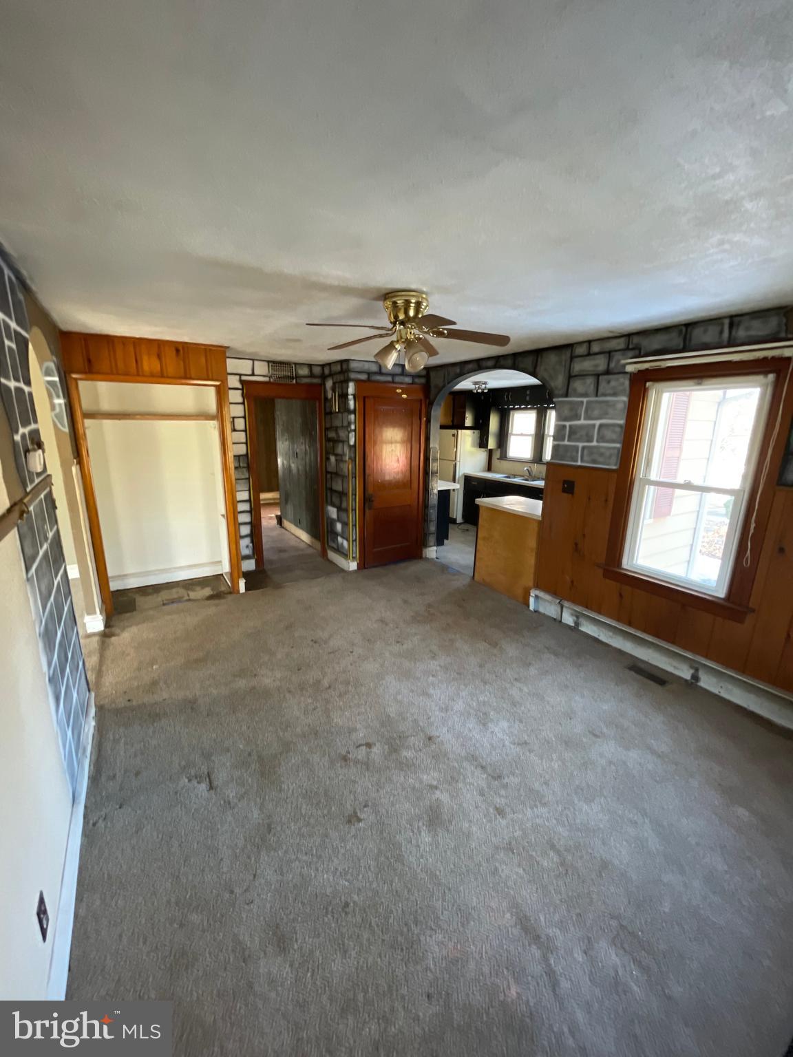996 ALLENTOWN ROAD