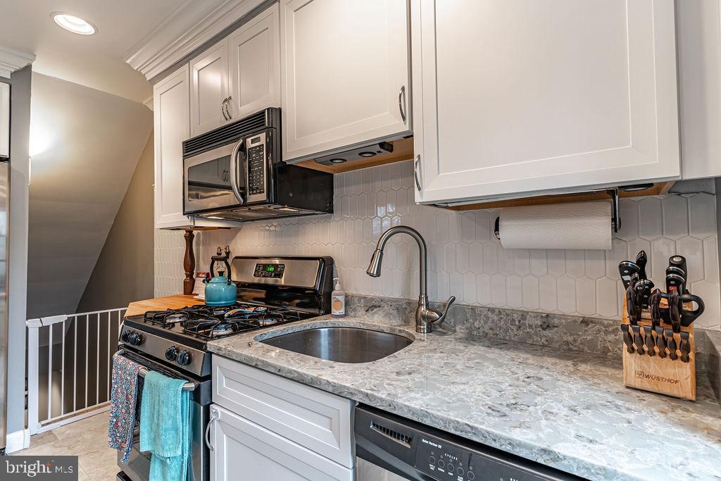 WESTOVER - Residential Lease