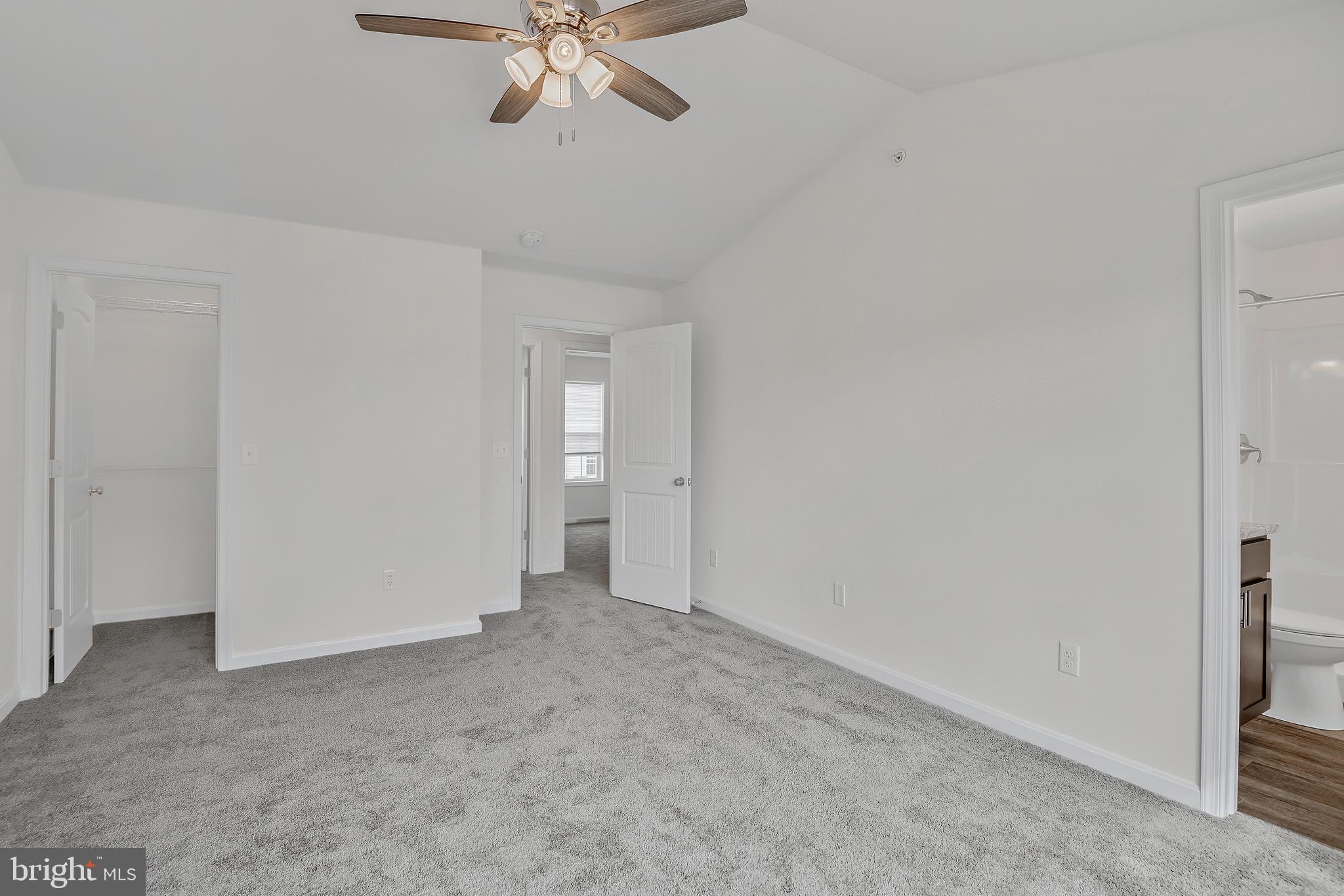 CREEKSIDE VILLAGE - Residential