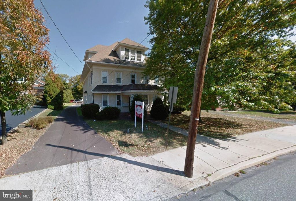 Photo of 477 E Main Street #1W, COLLEGEVILLE, PA 19426 (MLS # PAMC2167164)