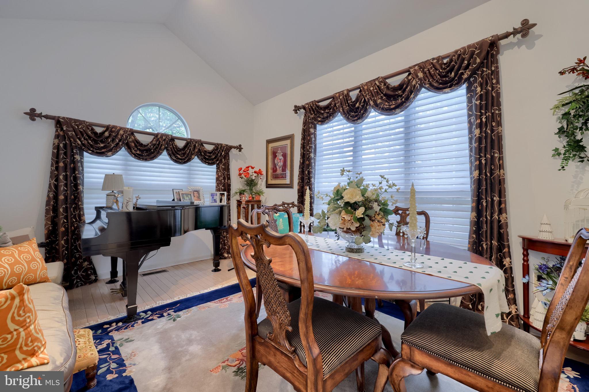 128 GREENVIEW DRIVE
