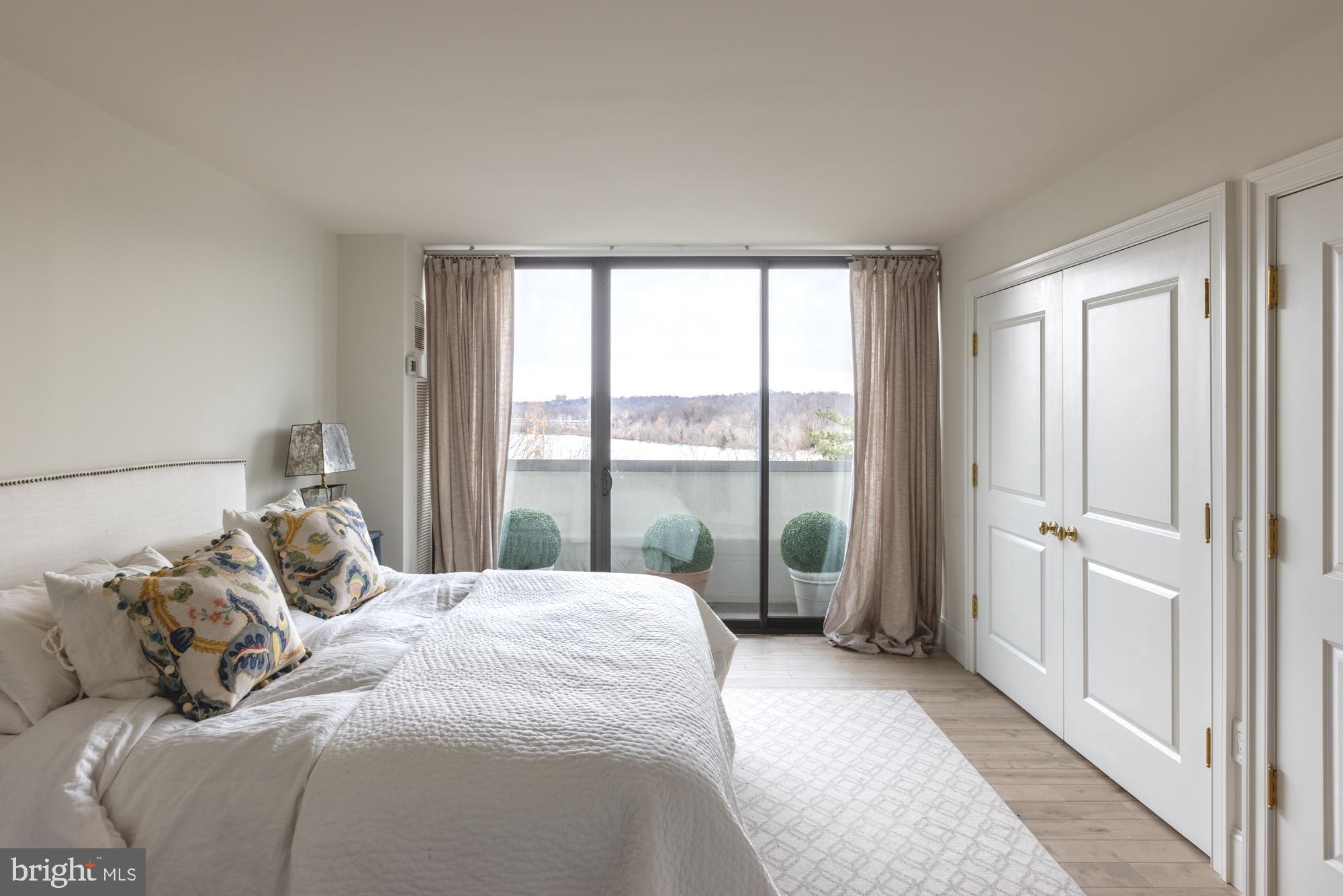 WATERGATE - Residential