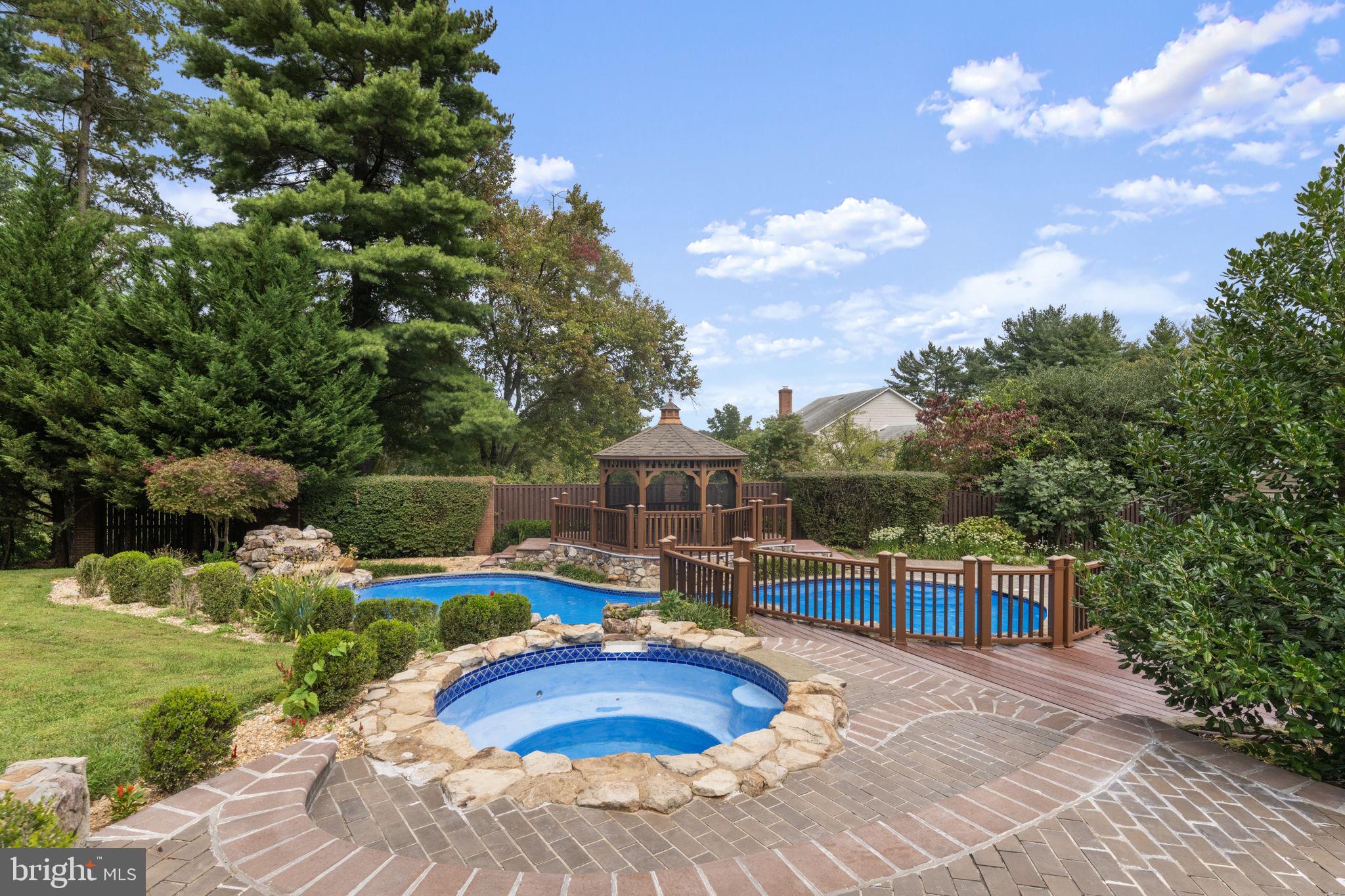 SADDLEBROOK ESTATES - Residential