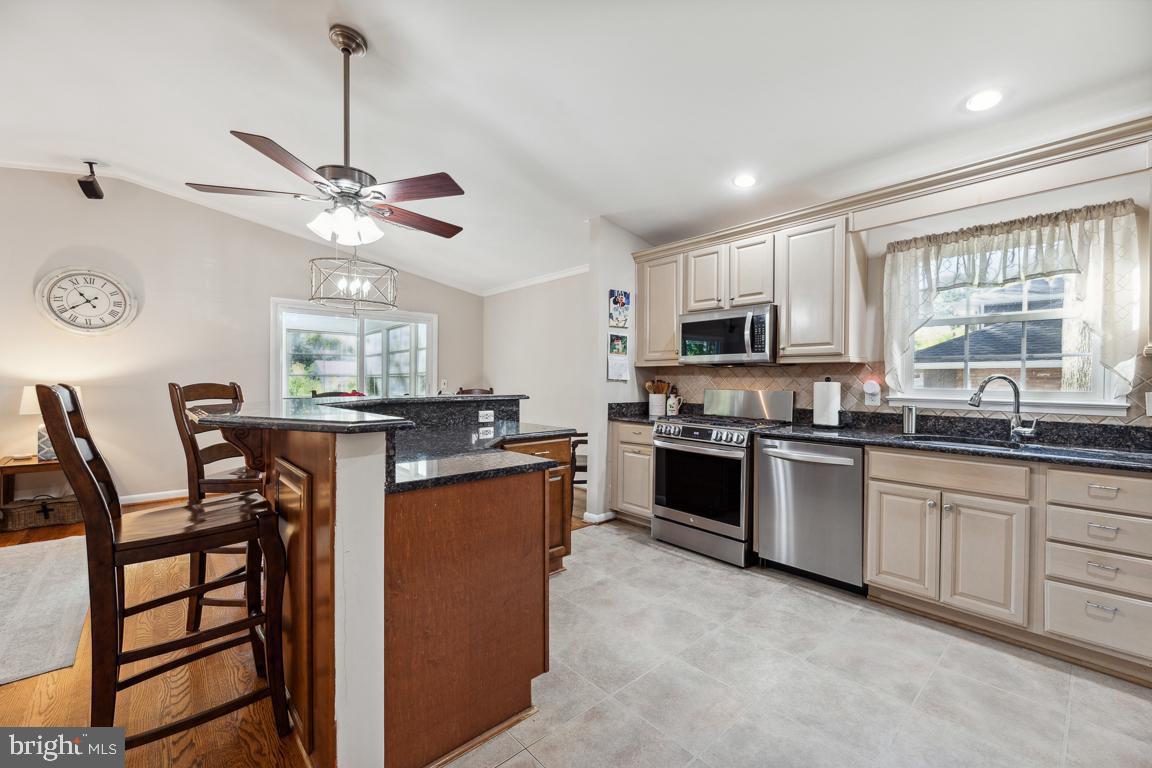 STRATFORD ON THE POTOMAC - Residential