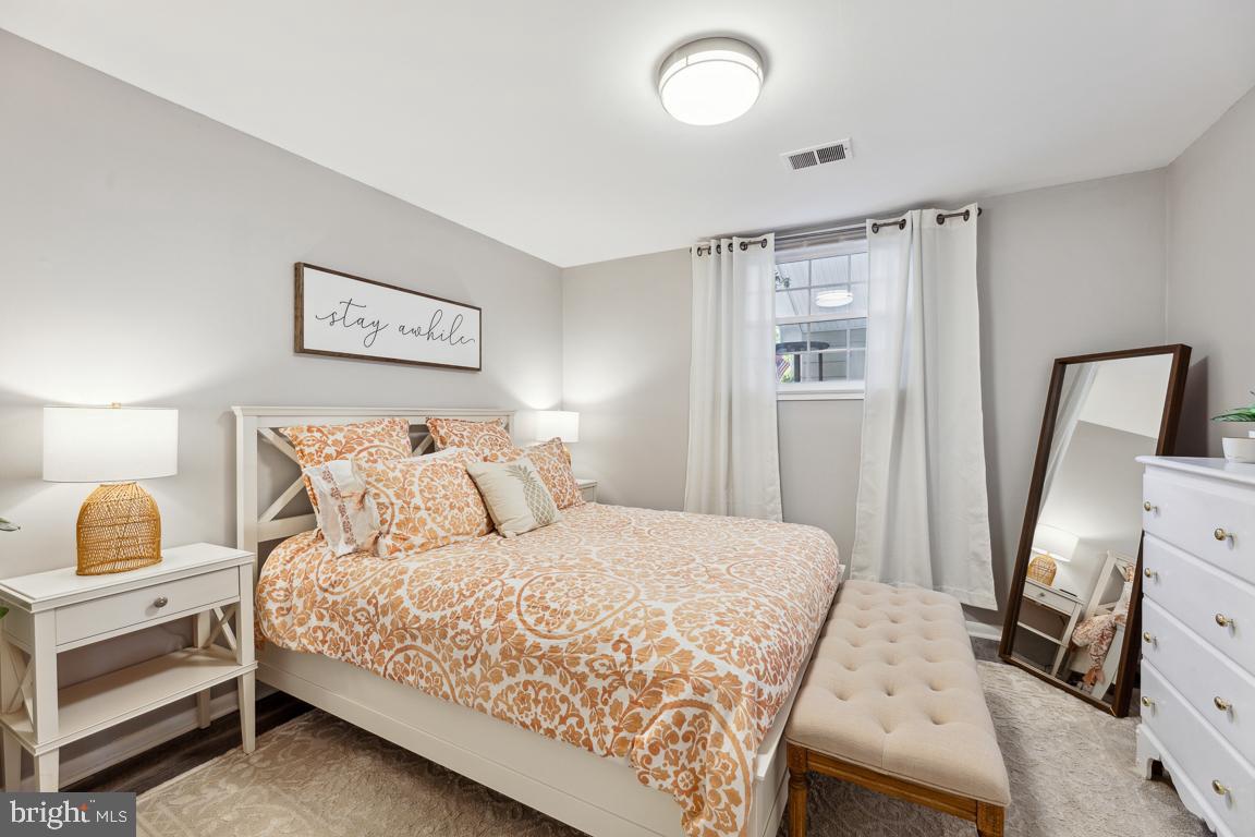 STRATFORD ON THE POTOMAC - Residential