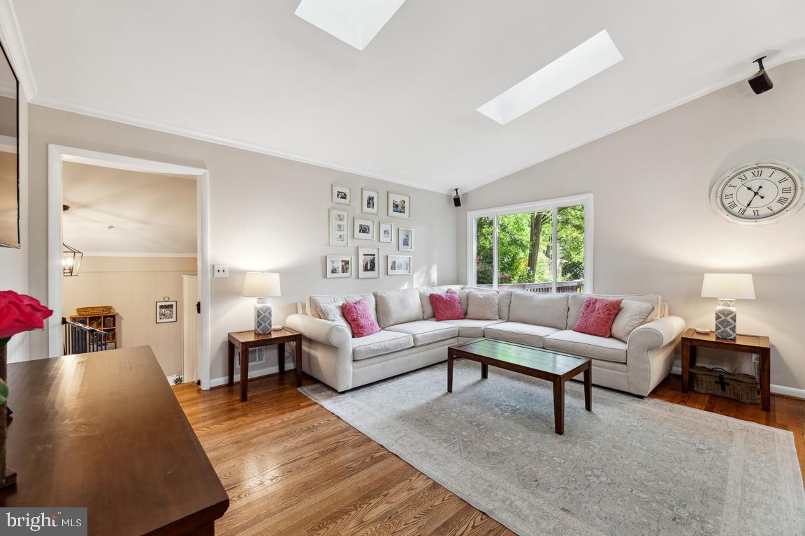 STRATFORD ON THE POTOMAC - Residential