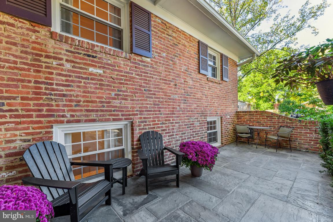 STRATFORD ON THE POTOMAC - Residential