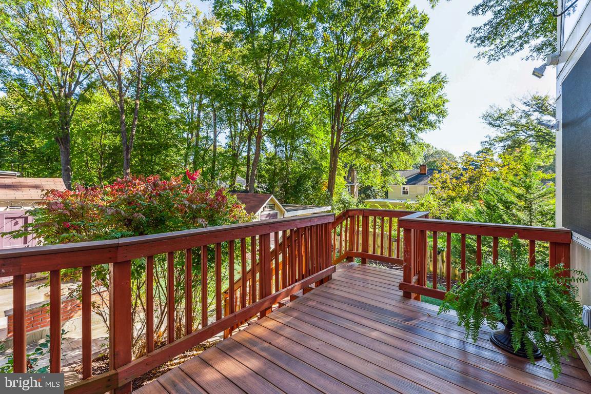 STRATFORD ON THE POTOMAC - Residential