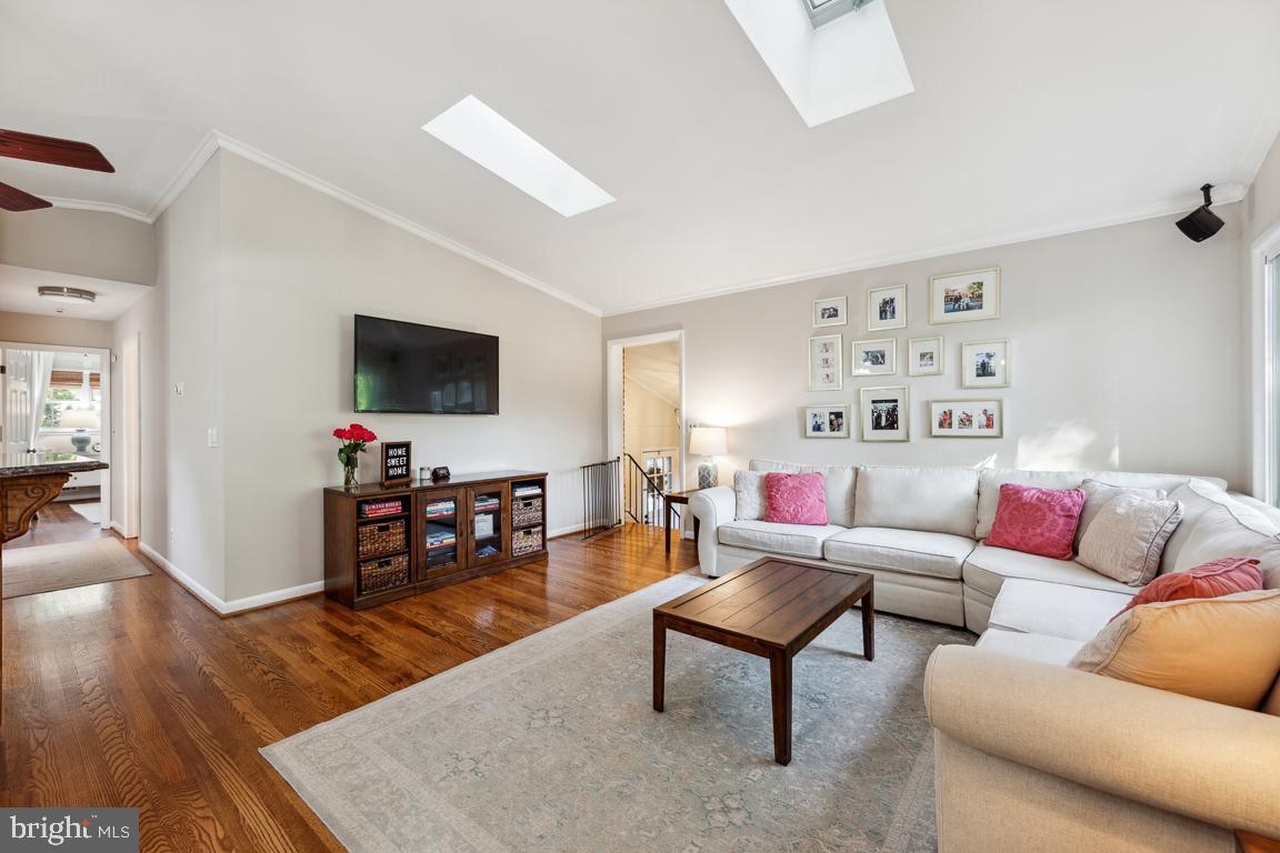 STRATFORD ON THE POTOMAC - Residential