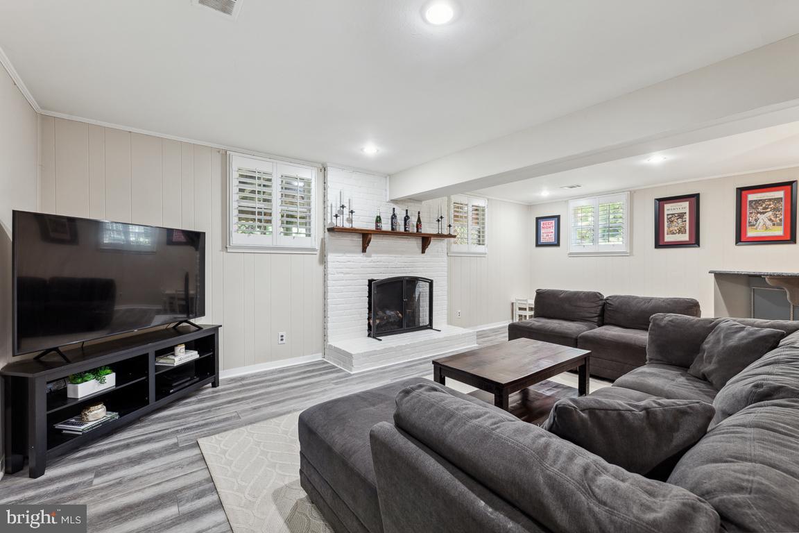 STRATFORD ON THE POTOMAC - Residential