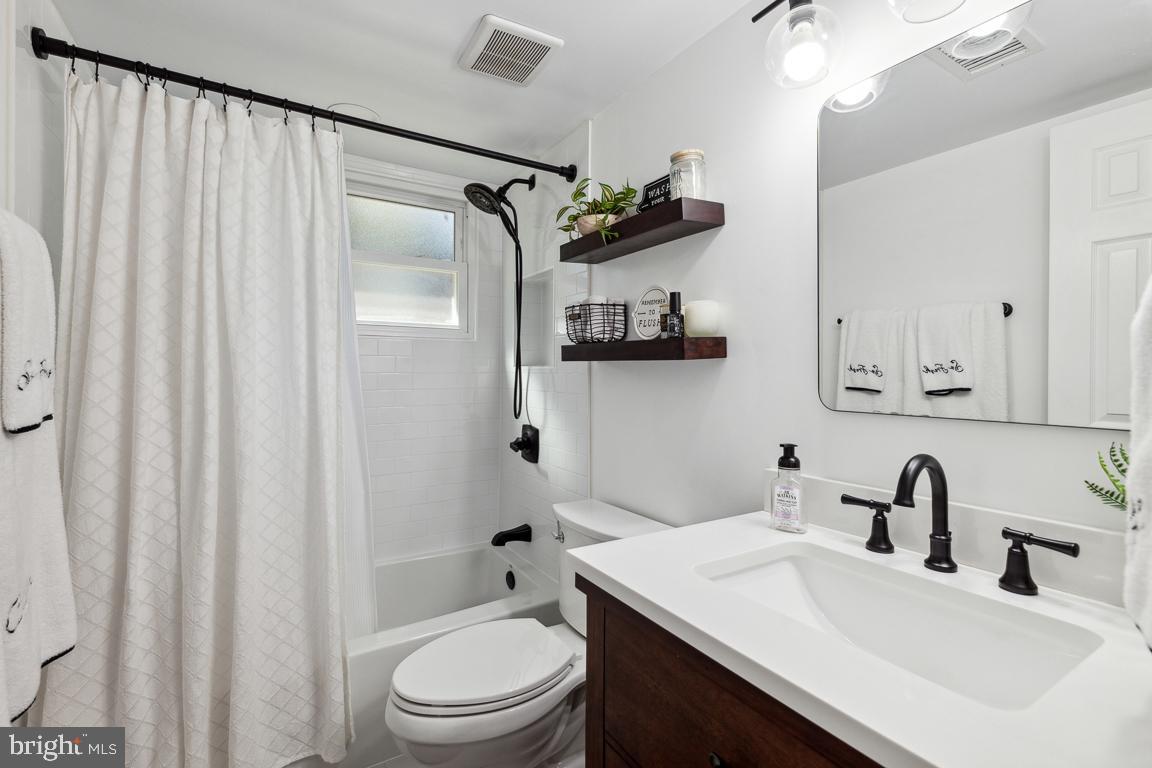 STRATFORD ON THE POTOMAC - Residential