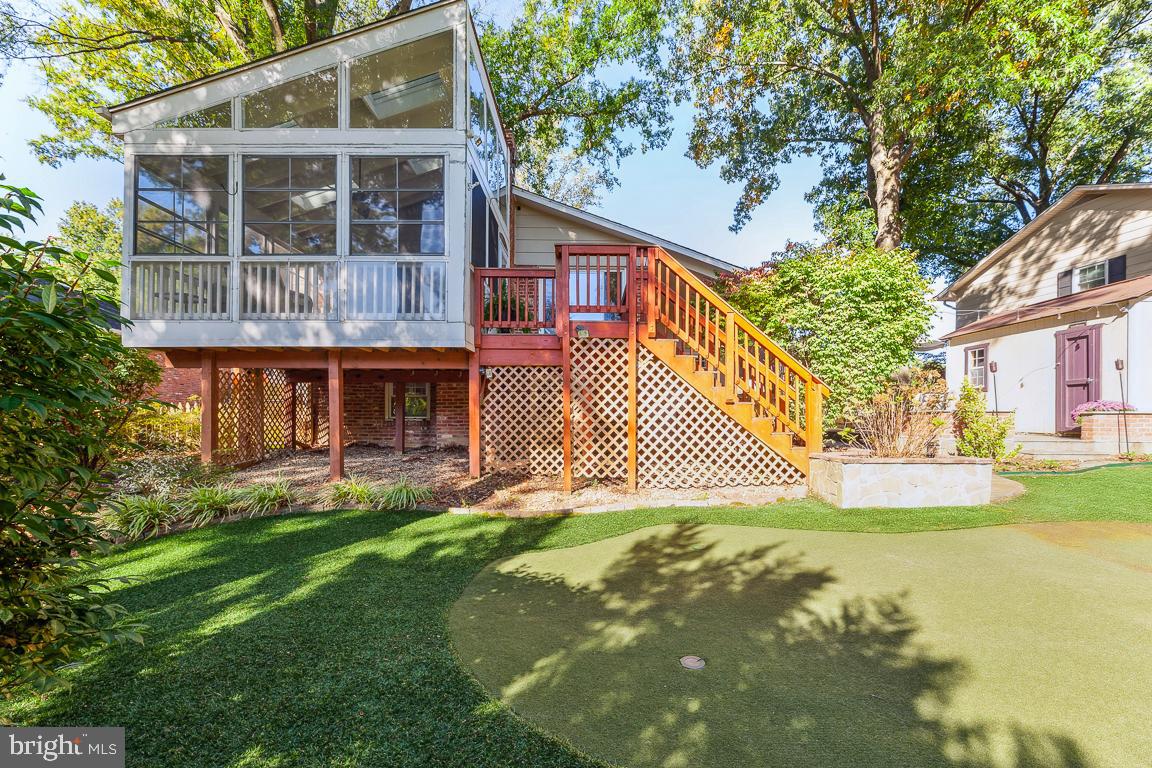 STRATFORD ON THE POTOMAC - Residential