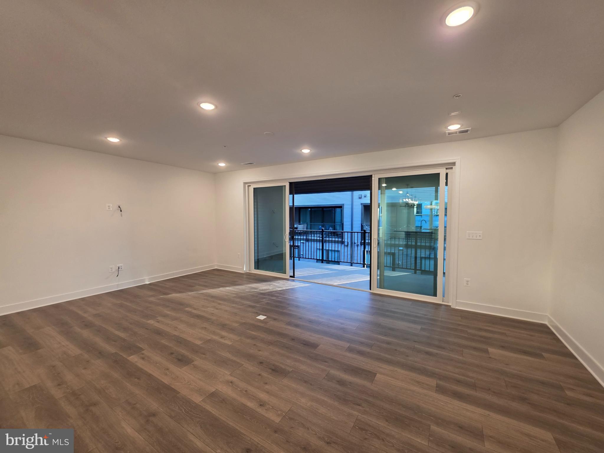 LOCKE LANDING - Residential